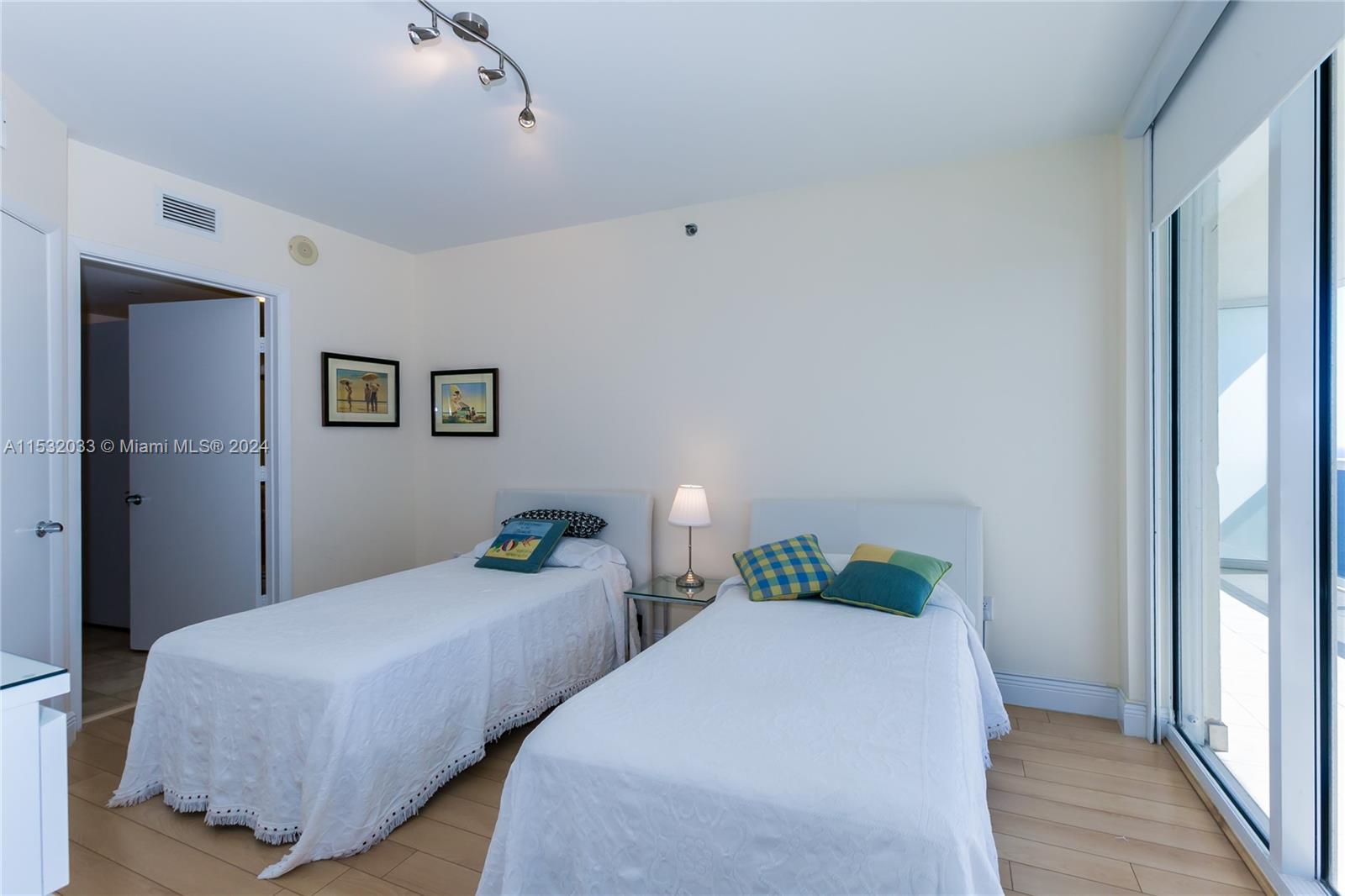 1830 S OCEAN DR 3906, Hallandale Beach, Florida 33009, 2 Bedrooms Bedrooms, ,2 BathroomsBathrooms,Residentiallease,For Rent,1830 S OCEAN DR 3906,A11532033