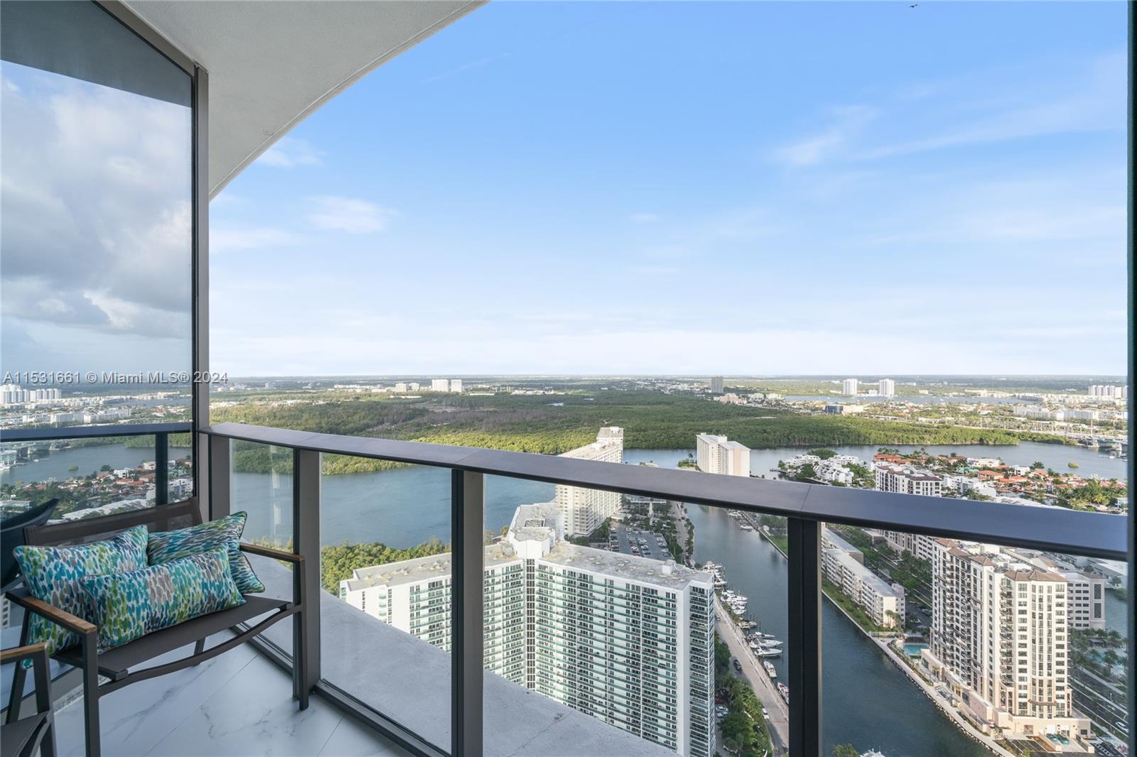 15701 Collins Ave, Sunny Isles Beach, FL, 33160 United States, 2 Bedrooms Bedrooms, ,2 BathroomsBathrooms,Residential,For Sale,Collins Ave,A11531661