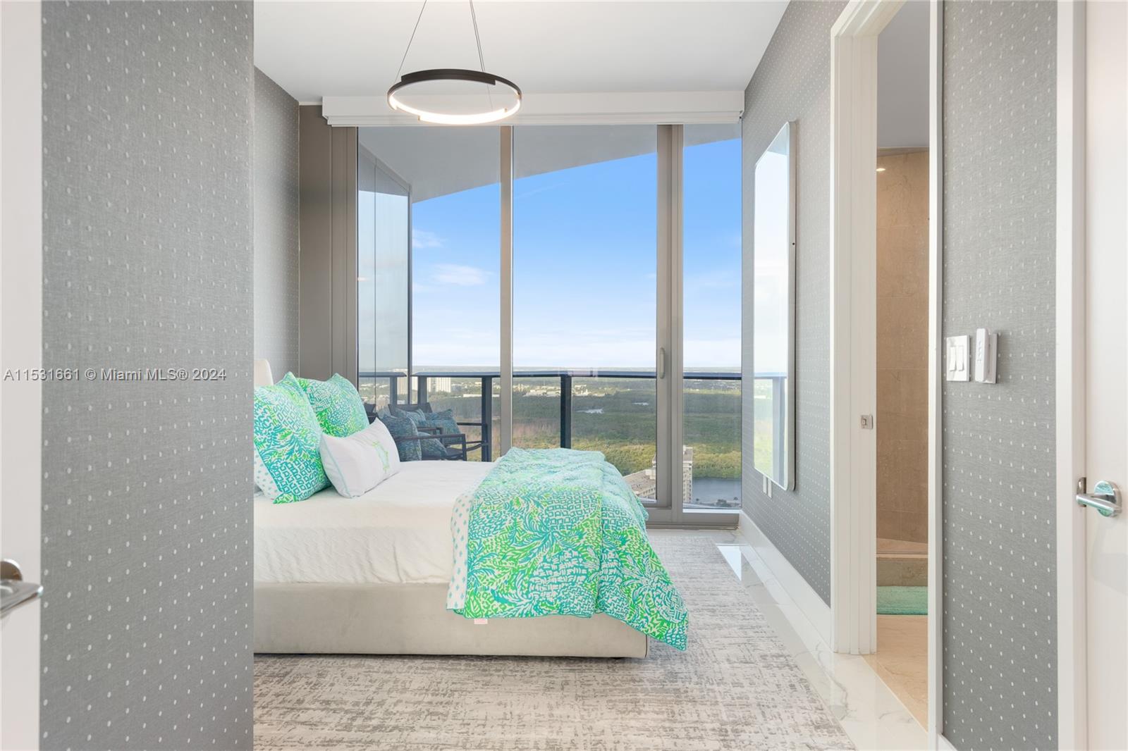 15701 Collins Ave, Sunny Isles Beach, FL, 33160 United States, 2 Bedrooms Bedrooms, ,2 BathroomsBathrooms,Residential,For Sale,Collins Ave,A11531661