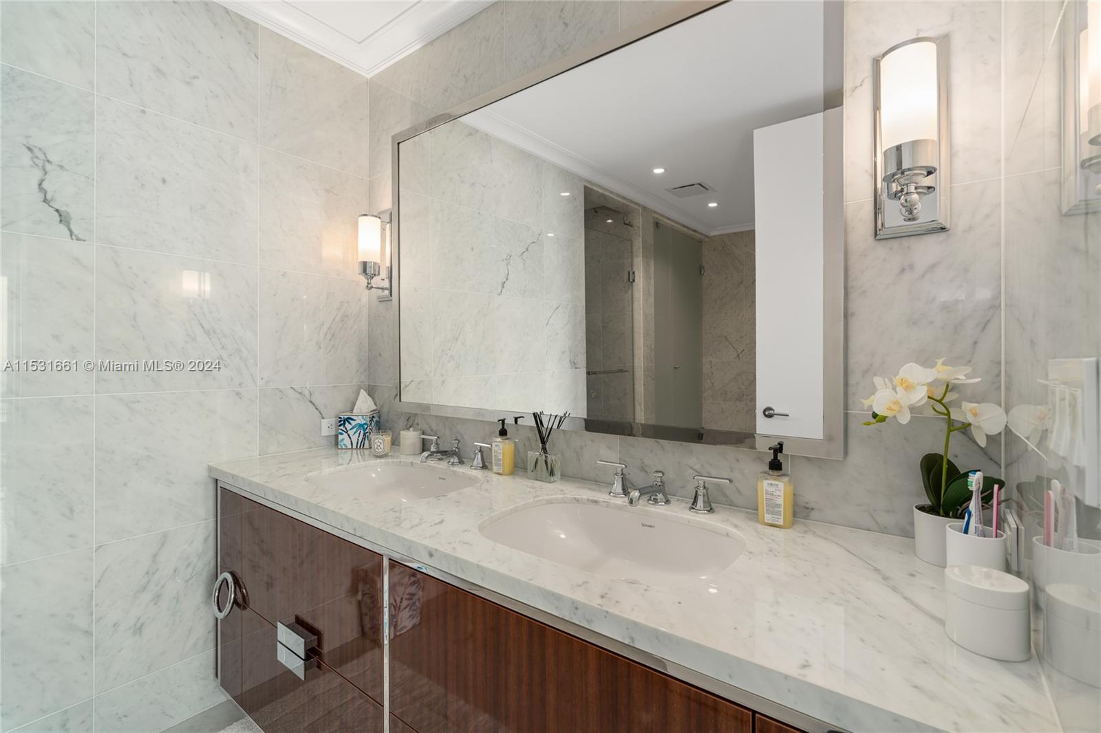 15701 Collins Ave, Sunny Isles Beach, FL, 33160 United States, 2 Bedrooms Bedrooms, ,2 BathroomsBathrooms,Residential,For Sale,Collins Ave,A11531661