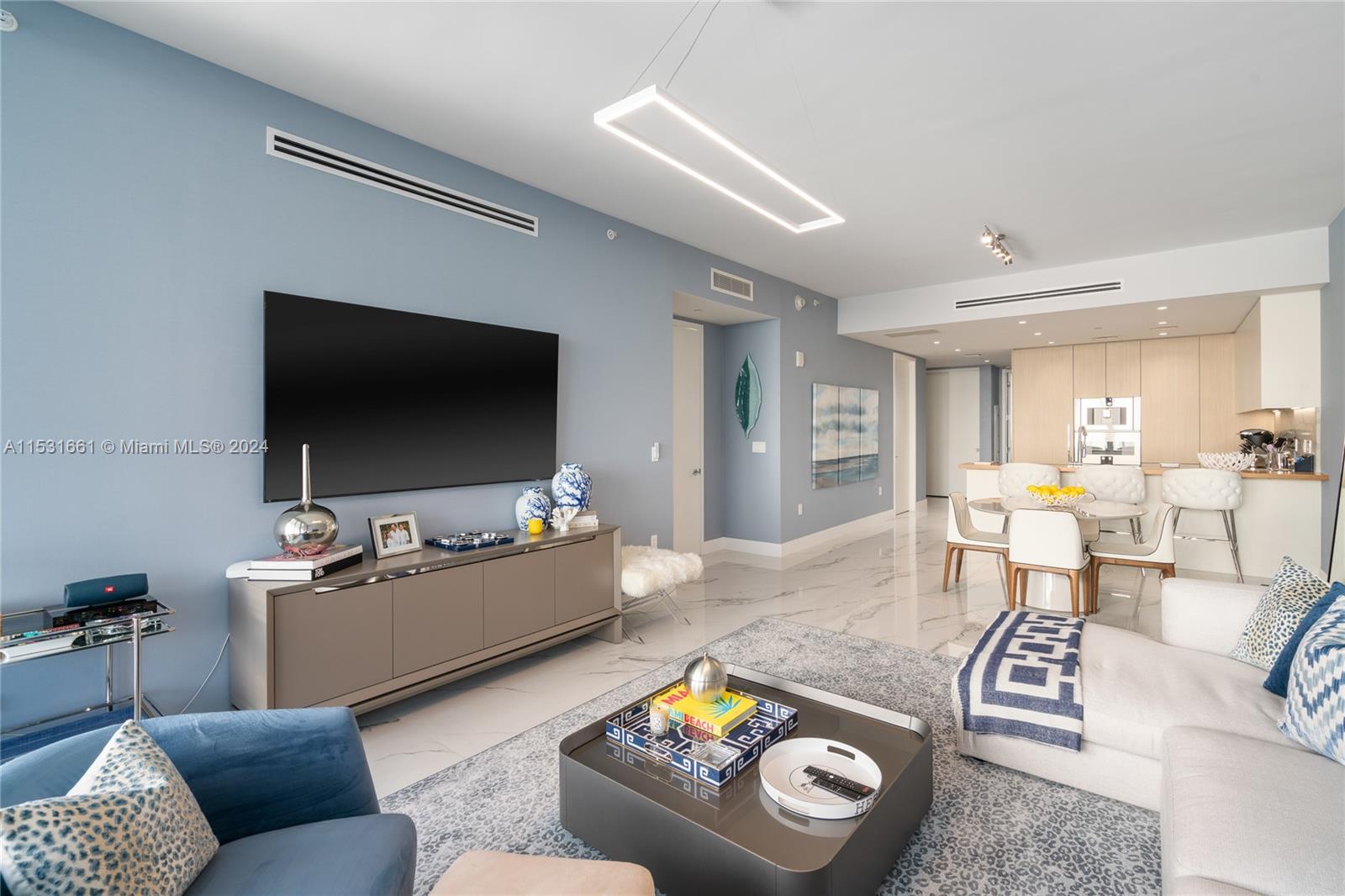 15701 Collins Ave, Sunny Isles Beach, FL, 33160 United States, 2 Bedrooms Bedrooms, ,2 BathroomsBathrooms,Residential,For Sale,Collins Ave,A11531661