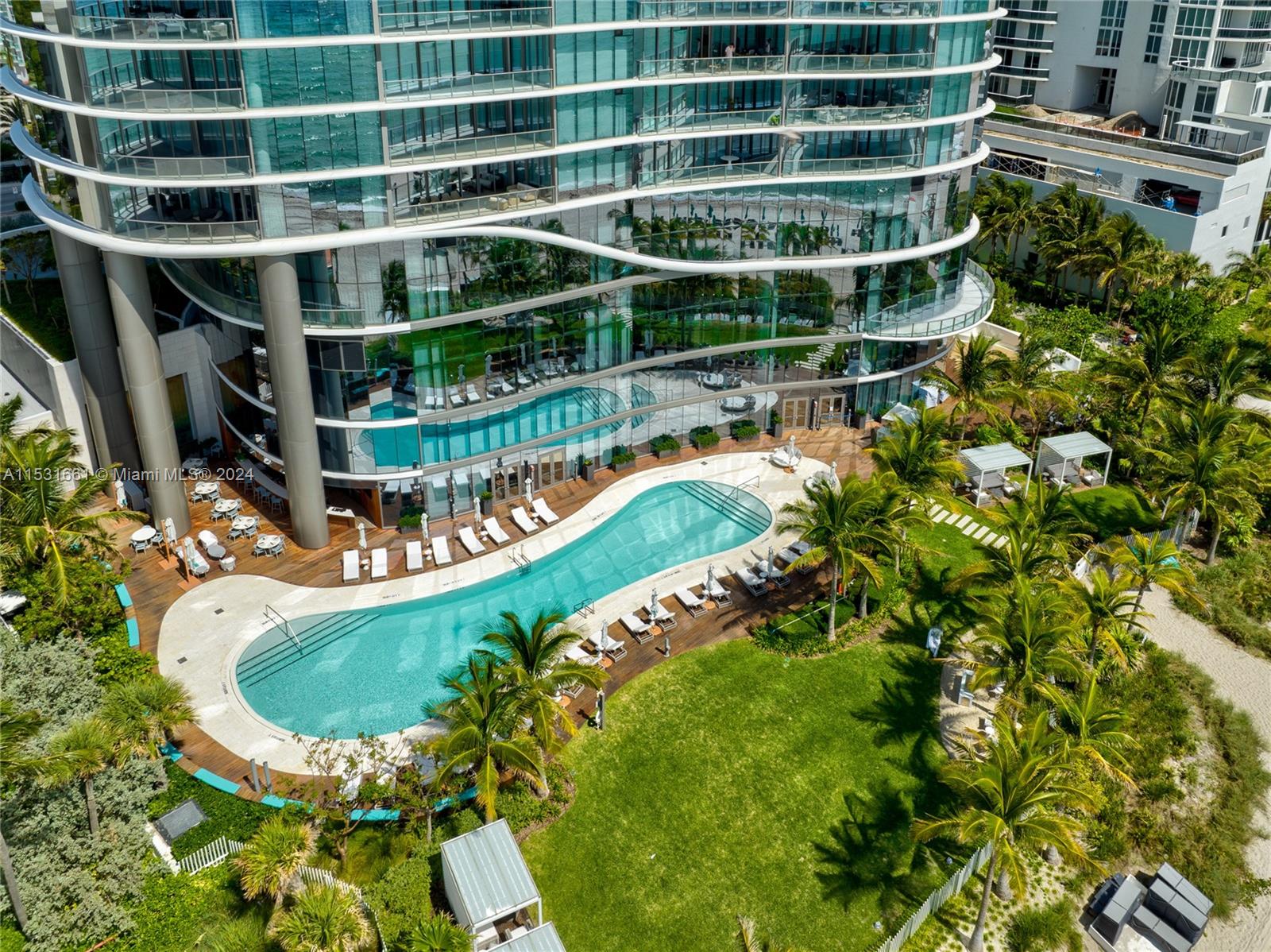 15701 Collins Ave, Sunny Isles Beach, FL, 33160 United States, 2 Bedrooms Bedrooms, ,2 BathroomsBathrooms,Residential,For Sale,Collins Ave,A11531661