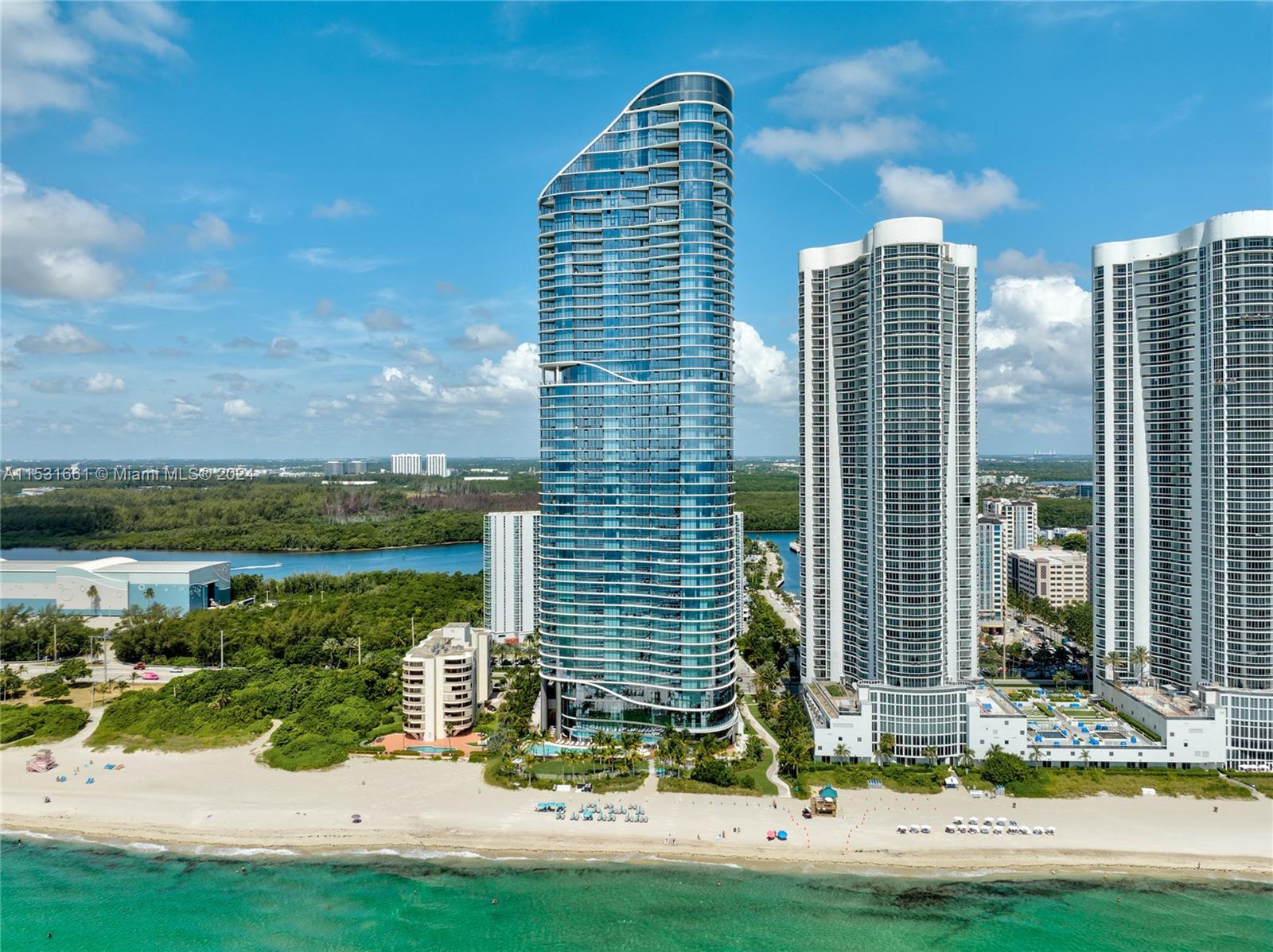 15701 Collins Ave, Sunny Isles Beach, FL, 33160 United States, 2 Bedrooms Bedrooms, ,2 BathroomsBathrooms,Residential,For Sale,Collins Ave,A11531661