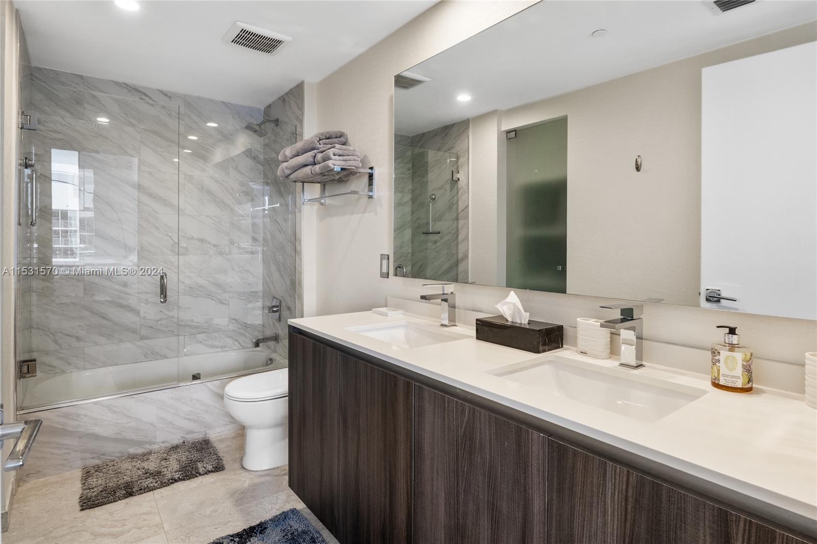 488 NE 18TH ST PH04, Miami, Florida 33132, 2 Bedrooms Bedrooms, ,3 BathroomsBathrooms,Residential,For Sale,488 NE 18TH ST PH04,A11531570