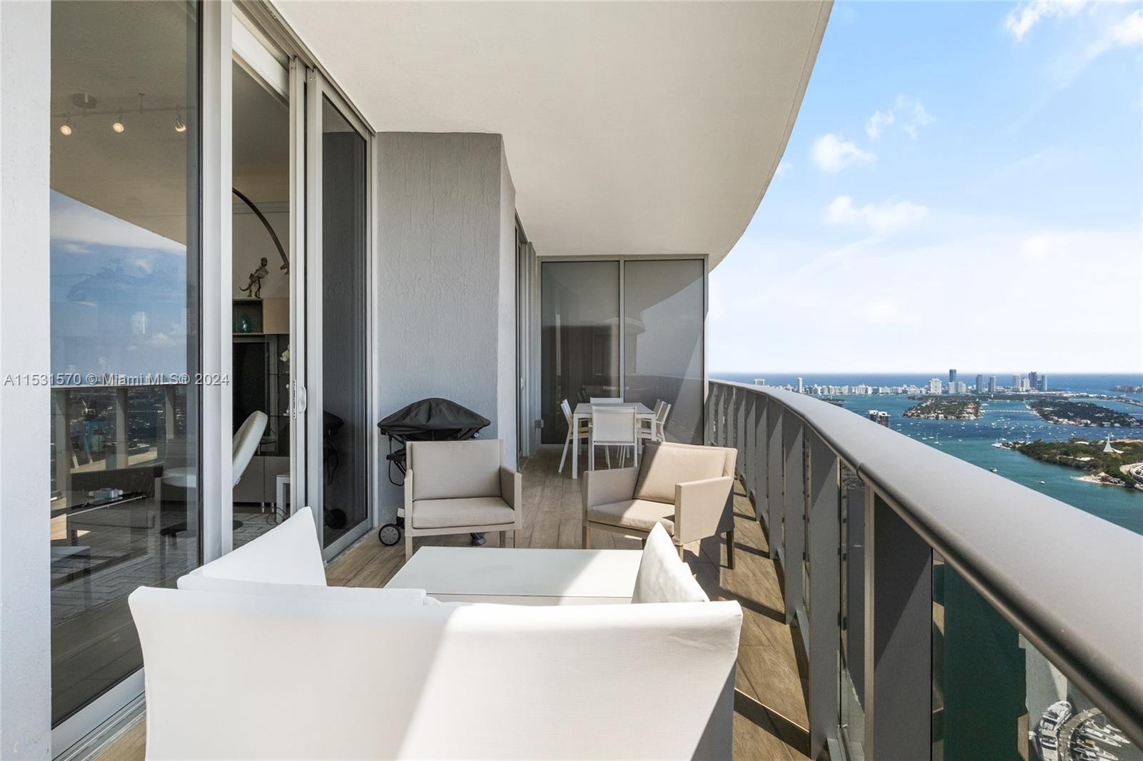 488 NE 18TH ST PH04, Miami, Florida 33132, 2 Bedrooms Bedrooms, ,3 BathroomsBathrooms,Residential,For Sale,488 NE 18TH ST PH04,A11531570