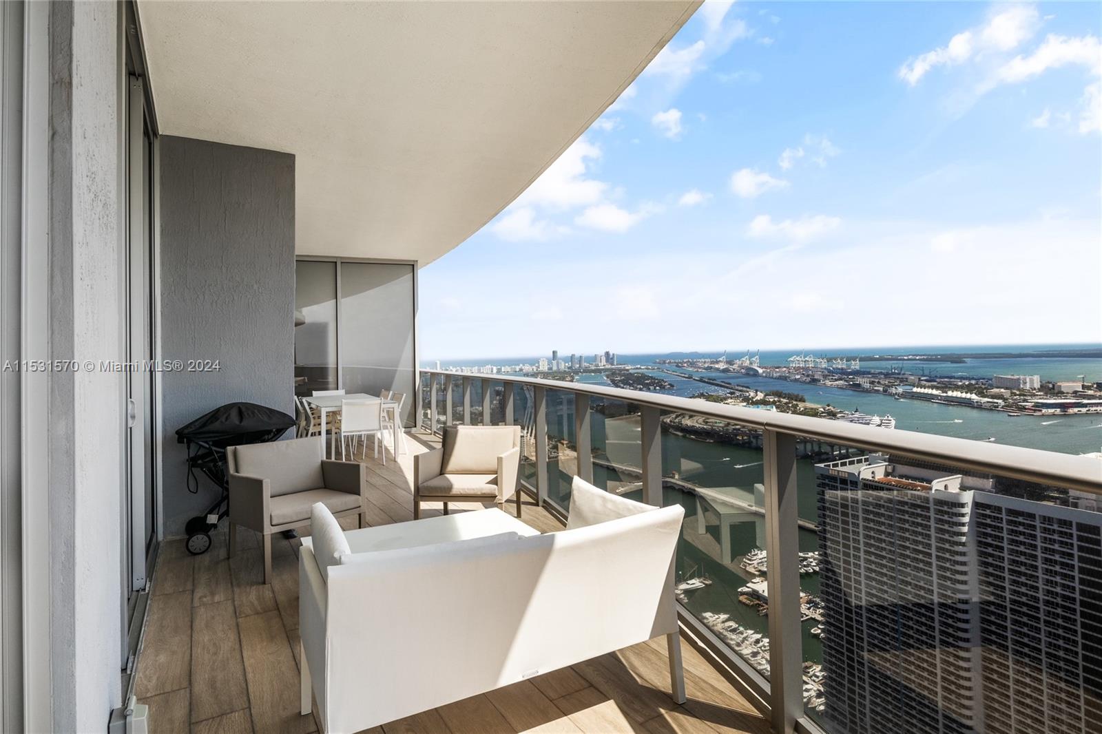 488 NE 18TH ST PH04, Miami, Florida 33132, 2 Bedrooms Bedrooms, ,3 BathroomsBathrooms,Residential,For Sale,488 NE 18TH ST PH04,A11531570