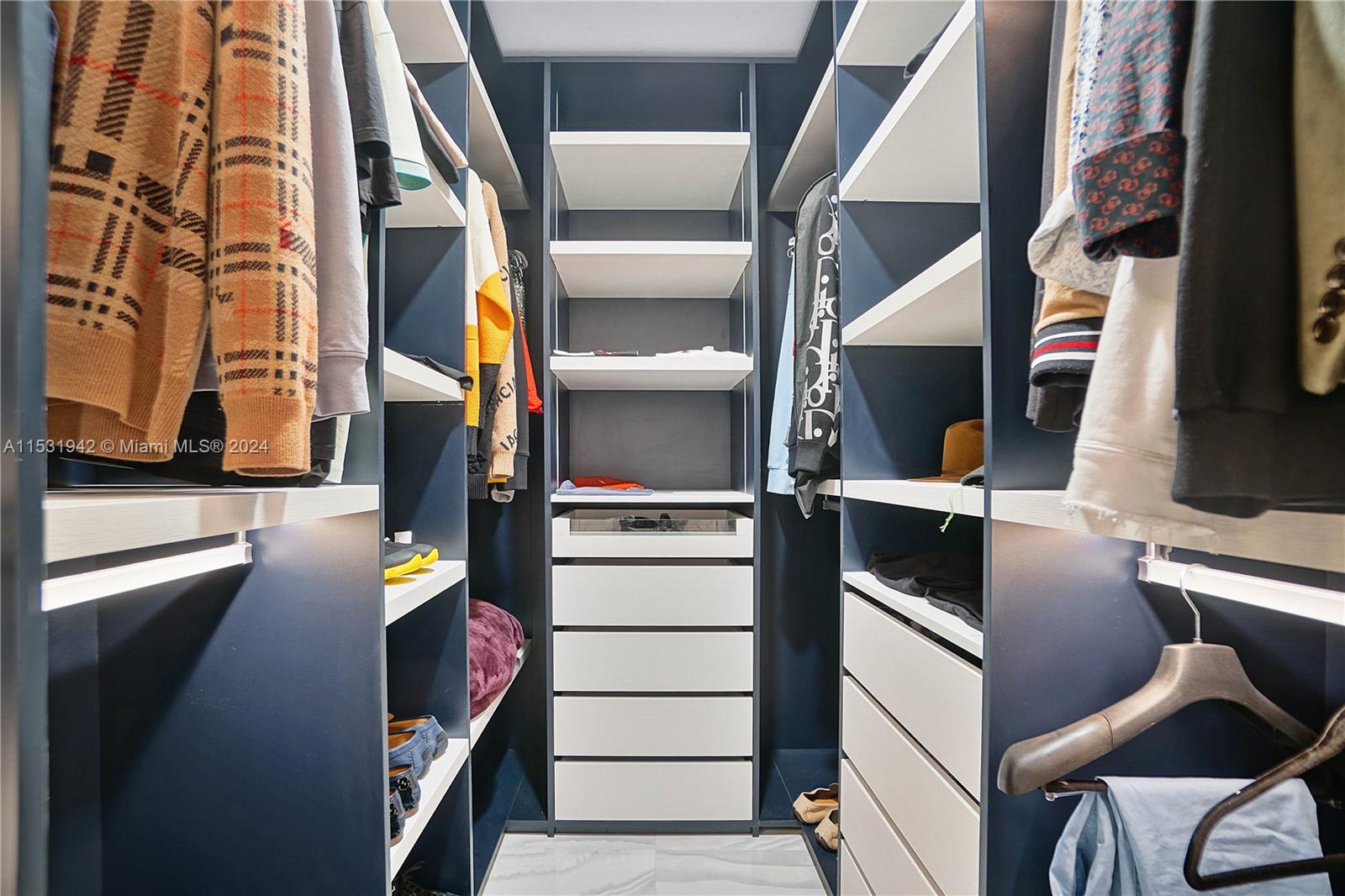 788 NE 23rd St 1001, Miami, Florida 33137, 3 Bedrooms Bedrooms, 7 Rooms Rooms,4 BathroomsBathrooms,Residential,For Sale,788 NE 23rd St 1001,A11531942