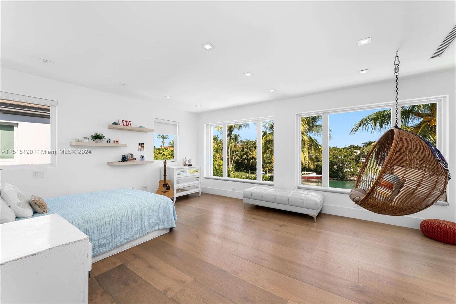 481 S Mashta Drive, Key Biscayne, Florida 33149, 5 Bedrooms Bedrooms, ,6 BathroomsBathrooms,Residentiallease,For Rent,481 S Mashta Drive,A11516190