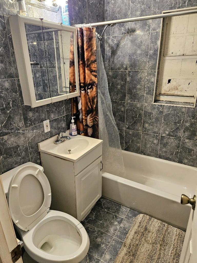 945 NW 53rd St, Miami, Florida 33127, 4 Bedrooms Bedrooms, ,1 BathroomBathrooms,Residential,For Sale,945 NW 53rd St,A11532040