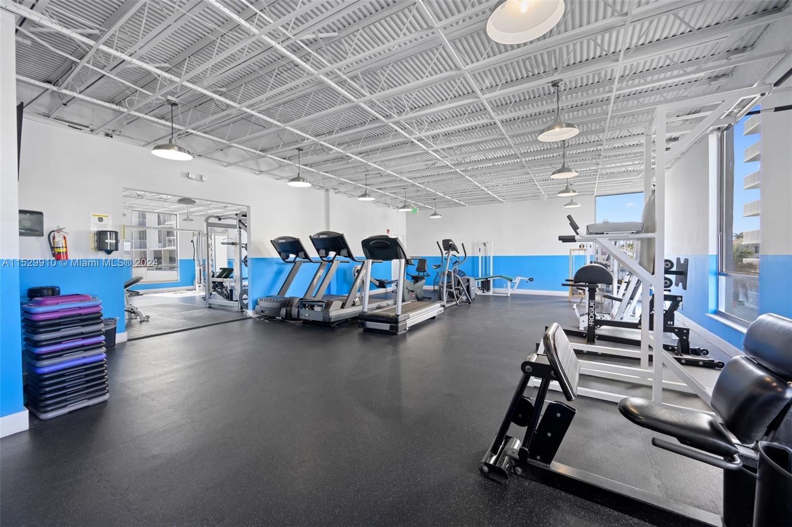 1600 S Ocean Dr 17H, Hollywood, Florida 33019, 2 Bedrooms Bedrooms, ,2 BathroomsBathrooms,Residential,For Sale,1600 S Ocean Dr 17H,A11529910