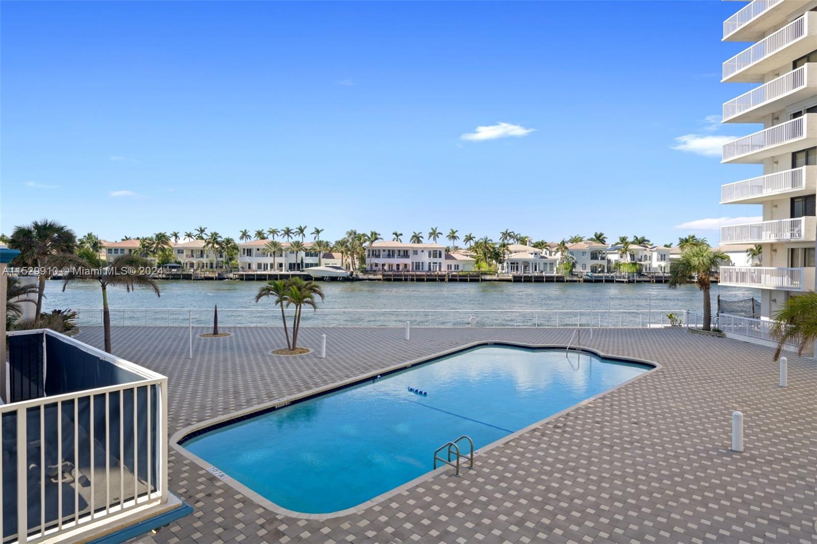 1600 S Ocean Dr 17H, Hollywood, Florida 33019, 2 Bedrooms Bedrooms, ,2 BathroomsBathrooms,Residential,For Sale,1600 S Ocean Dr 17H,A11529910