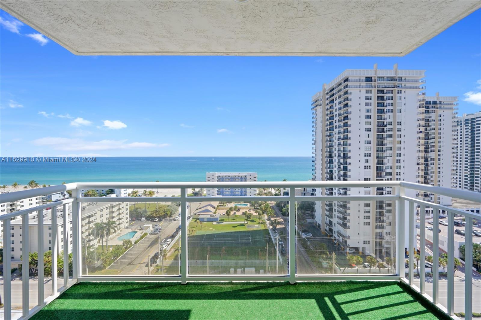 1600 S Ocean Dr 17H, Hollywood, Florida 33019, 2 Bedrooms Bedrooms, ,2 BathroomsBathrooms,Residential,For Sale,1600 S Ocean Dr 17H,A11529910