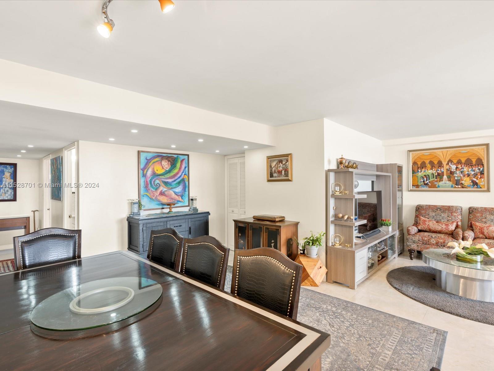 18071 Biscayne Blvd, Aventura, FL, 33160 United States, 4 Bedrooms Bedrooms, ,3 BathroomsBathrooms,Residential,For Sale,Biscayne Blvd,A11528701