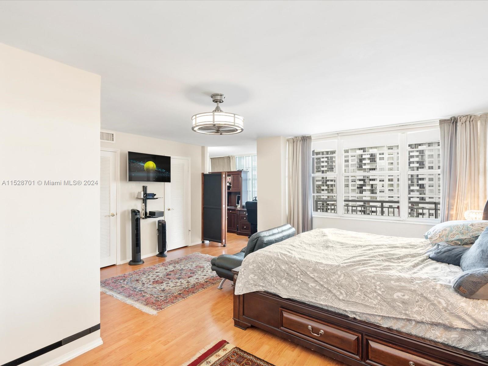18071 Biscayne Blvd, Aventura, FL, 33160 United States, 4 Bedrooms Bedrooms, ,3 BathroomsBathrooms,Residential,For Sale,Biscayne Blvd,A11528701