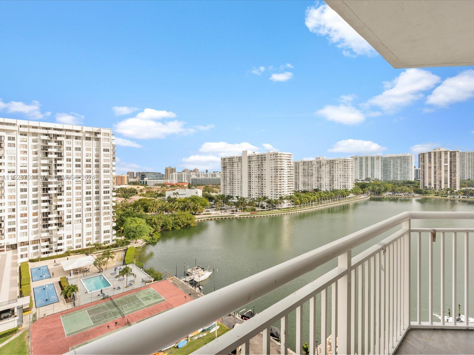 18071 Biscayne Blvd, Aventura, FL, 33160 United States, 4 Bedrooms Bedrooms, ,3 BathroomsBathrooms,Residential,For Sale,Biscayne Blvd,A11528701
