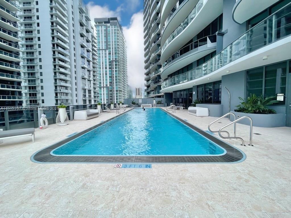 18th floor pool