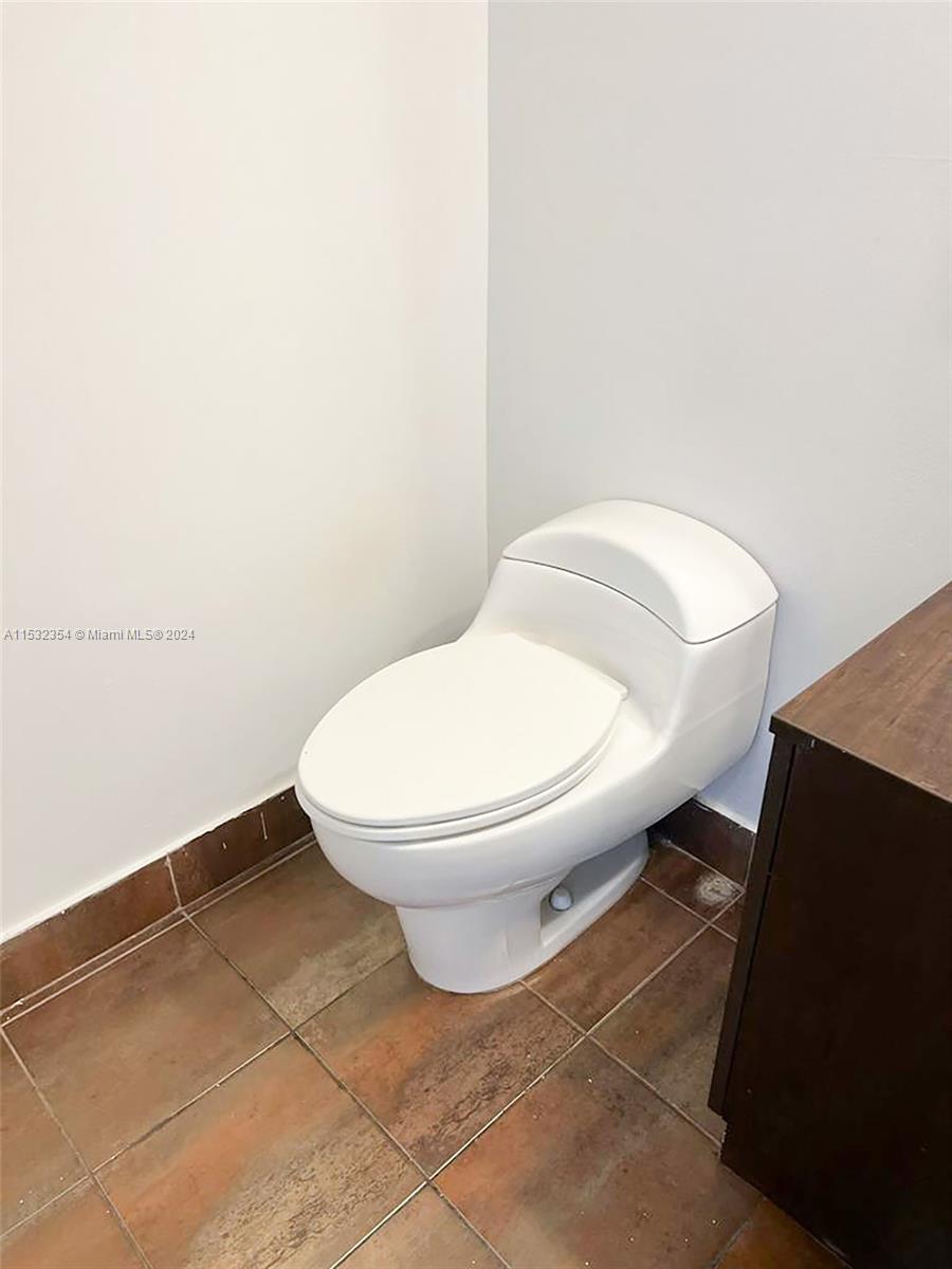 2700 N Miami Ave 304, Miami, Florida 33127, 1 Bedroom Bedrooms, ,1 BathroomBathrooms,Residentiallease,For Rent,2700 N Miami Ave 304,A11532354