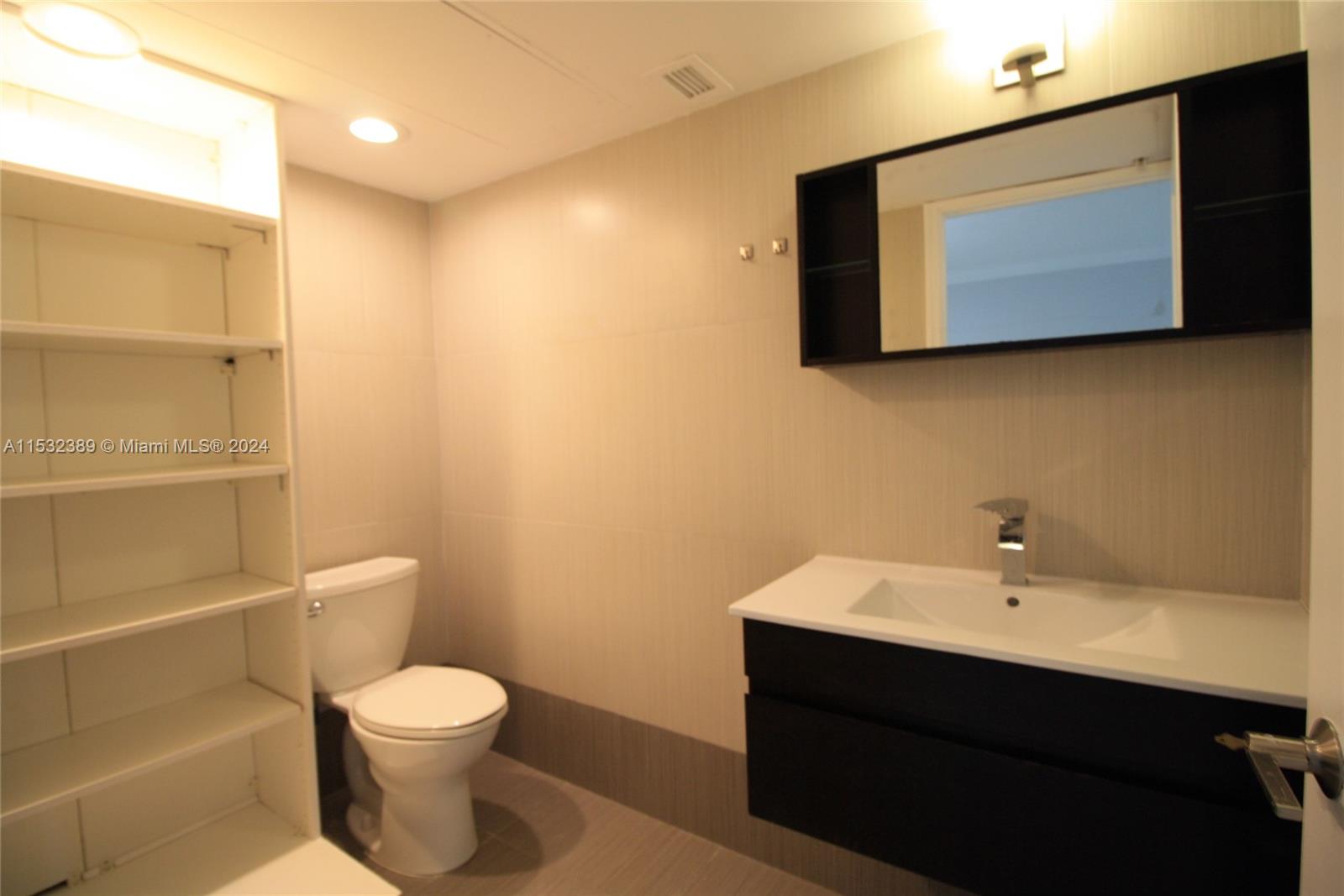 3000 S Ocean Dr 1416, Hollywood, Florida 33019, 1 Bedroom Bedrooms, ,1 BathroomBathrooms,Residentiallease,For Rent,3000 S Ocean Dr 1416,A11532389