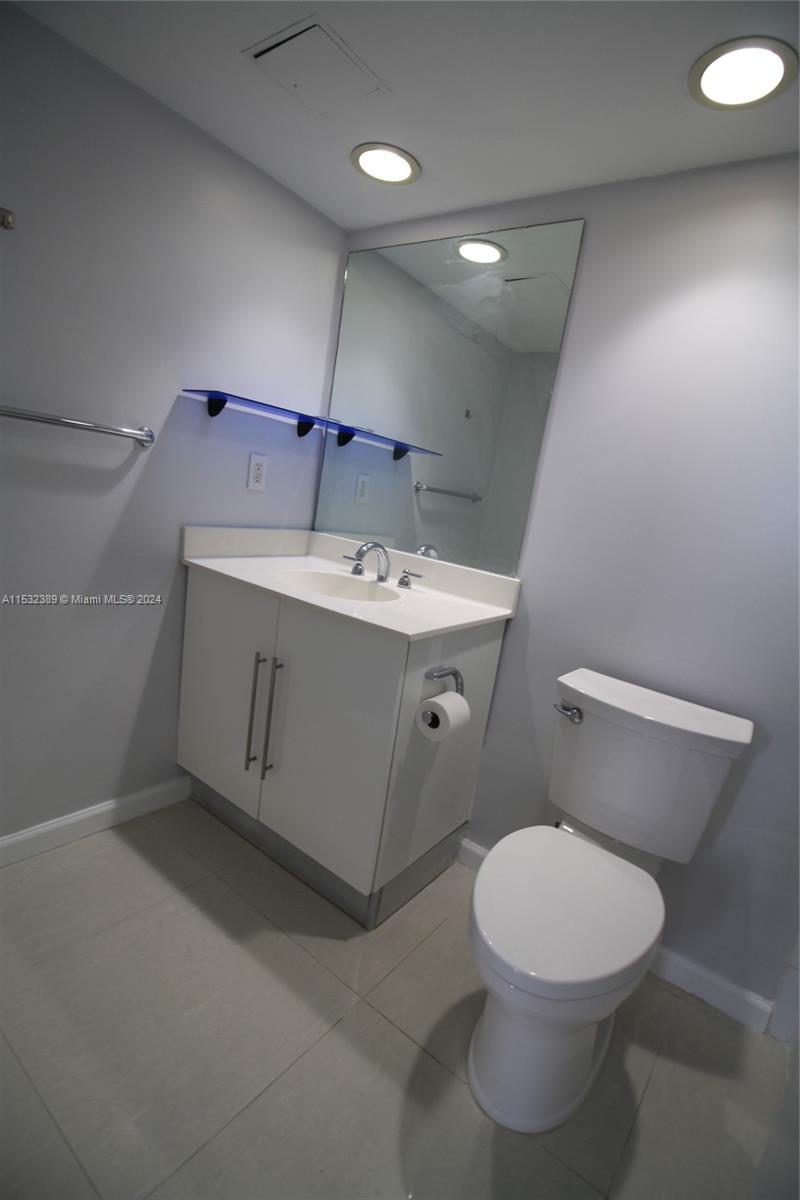 3000 S Ocean Dr 1416, Hollywood, Florida 33019, 1 Bedroom Bedrooms, ,1 BathroomBathrooms,Residentiallease,For Rent,3000 S Ocean Dr 1416,A11532389