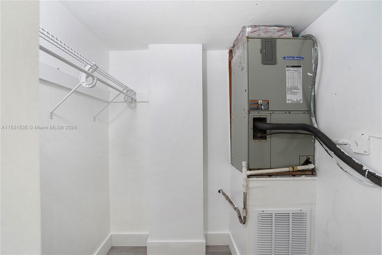 1475 NE 125th Ter 612A, North Miami, Florida 33161, 1 Bedroom Bedrooms, ,1 BathroomBathrooms,Residentiallease,For Rent,1475 NE 125th Ter 612A,A11531535