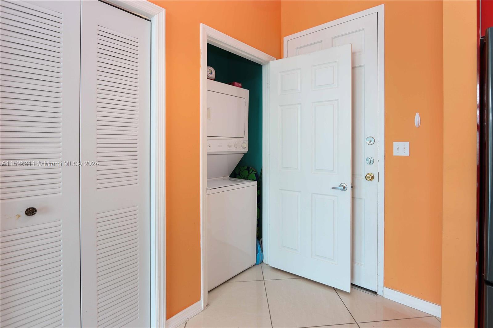 2100 Van Buren St 511, Hollywood, Florida 33020, 1 Bedroom Bedrooms, ,1 BathroomBathrooms,Residential,For Sale,2100 Van Buren St 511,A11528311