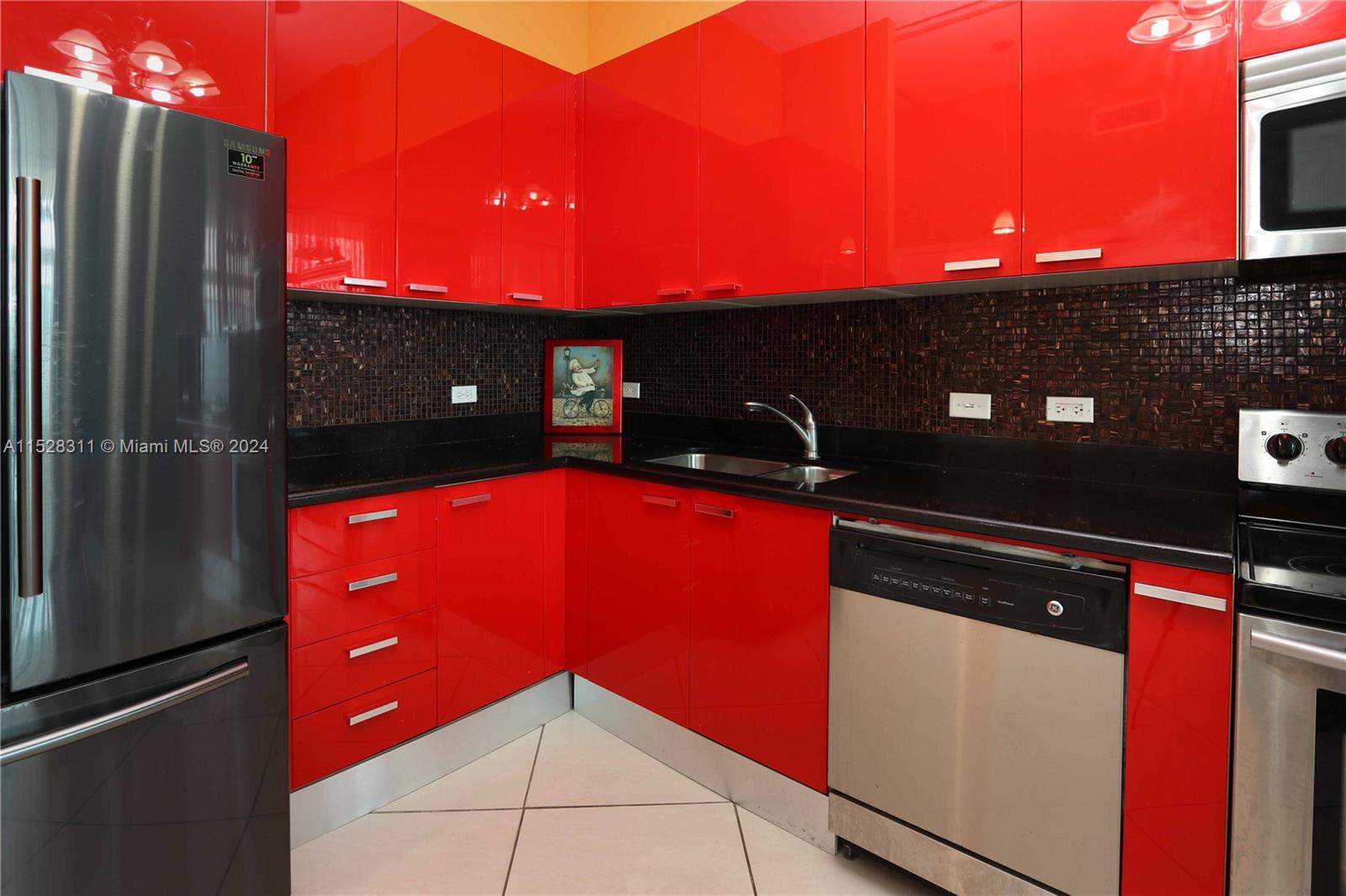 2100 Van Buren St 511, Hollywood, Florida 33020, 1 Bedroom Bedrooms, ,1 BathroomBathrooms,Residential,For Sale,2100 Van Buren St 511,A11528311