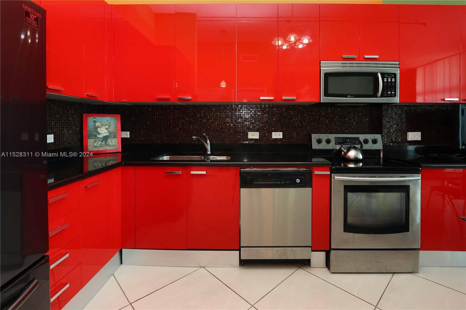 2100 Van Buren St 511, Hollywood, Florida 33020, 1 Bedroom Bedrooms, ,1 BathroomBathrooms,Residential,For Sale,2100 Van Buren St 511,A11528311