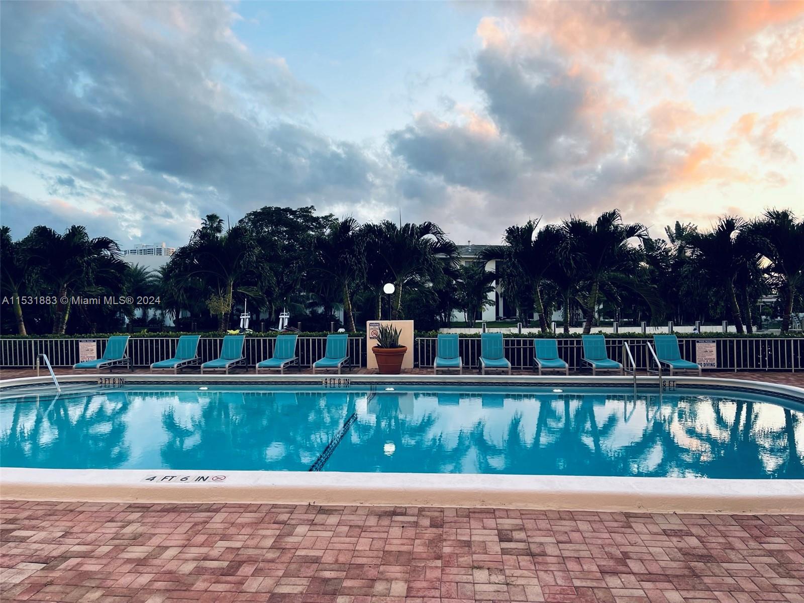 401 Golden Isles Dr 903, Hallandale Beach, Florida 33009, 2 Bedrooms Bedrooms, ,2 BathroomsBathrooms,Residentiallease,For Rent,401 Golden Isles Dr 903,A11531883