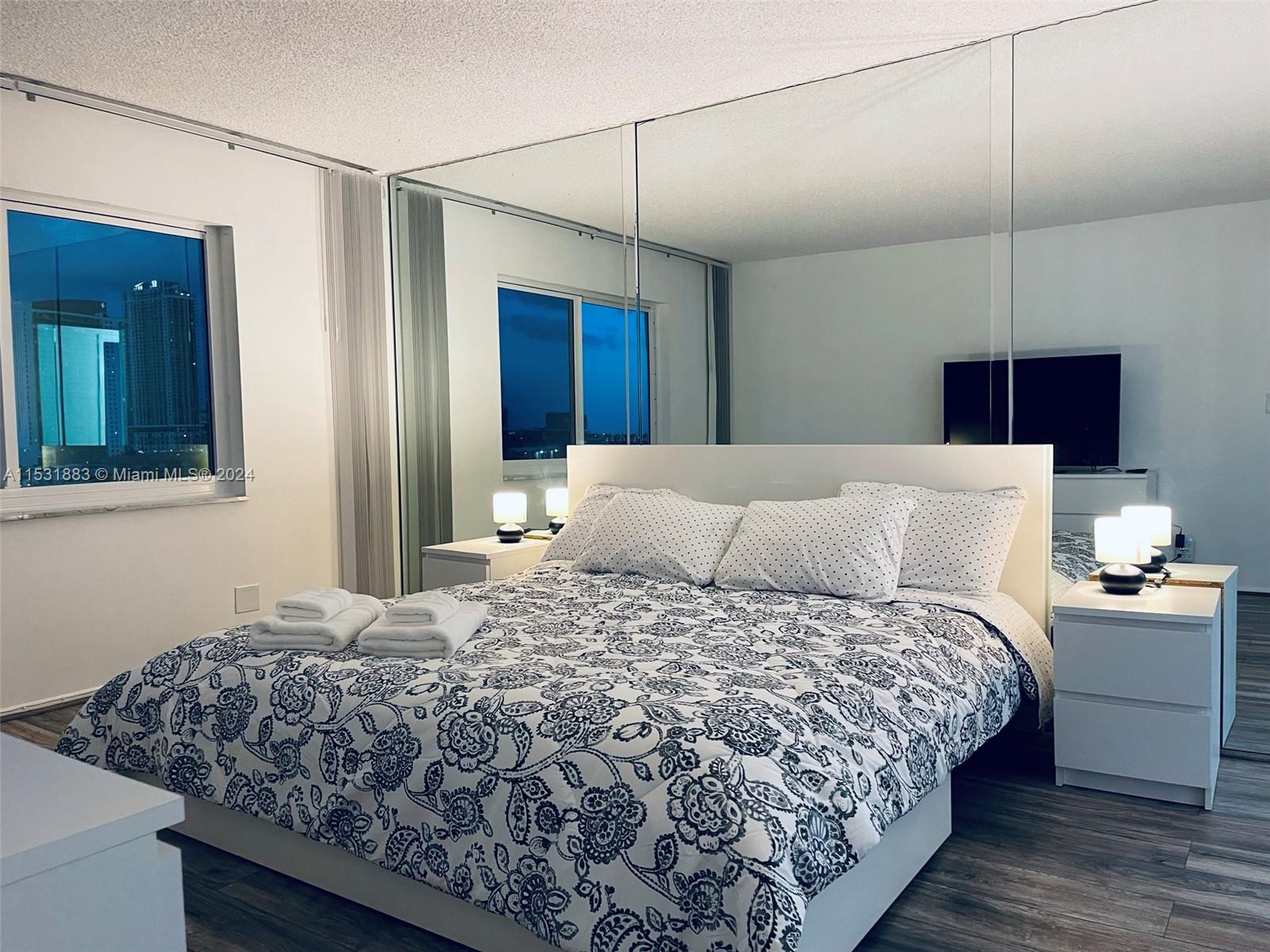 401 Golden Isles Dr 903, Hallandale Beach, Florida 33009, 2 Bedrooms Bedrooms, ,2 BathroomsBathrooms,Residentiallease,For Rent,401 Golden Isles Dr 903,A11531883