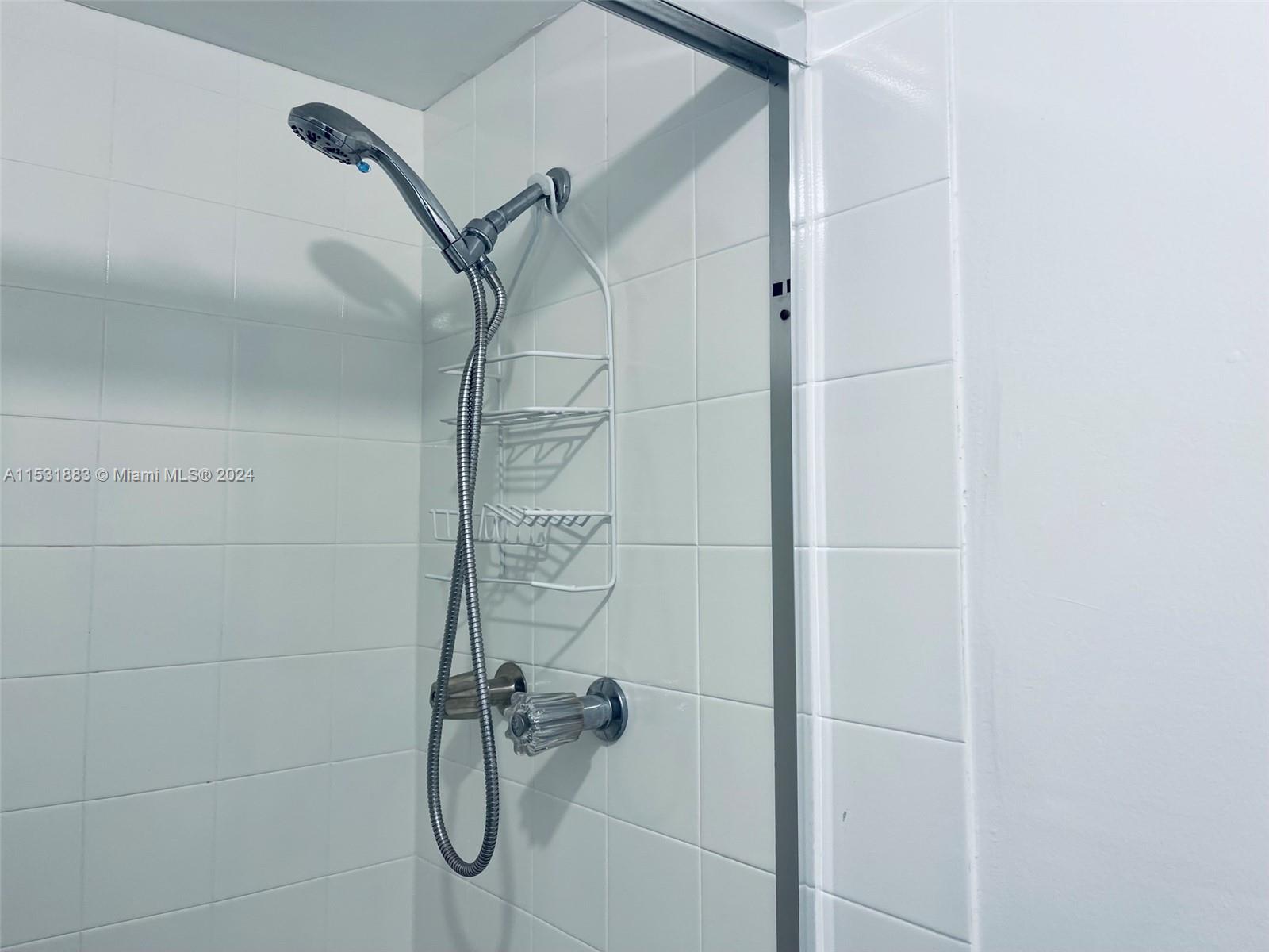 401 Golden Isles Dr 903, Hallandale Beach, Florida 33009, 2 Bedrooms Bedrooms, ,2 BathroomsBathrooms,Residentiallease,For Rent,401 Golden Isles Dr 903,A11531883