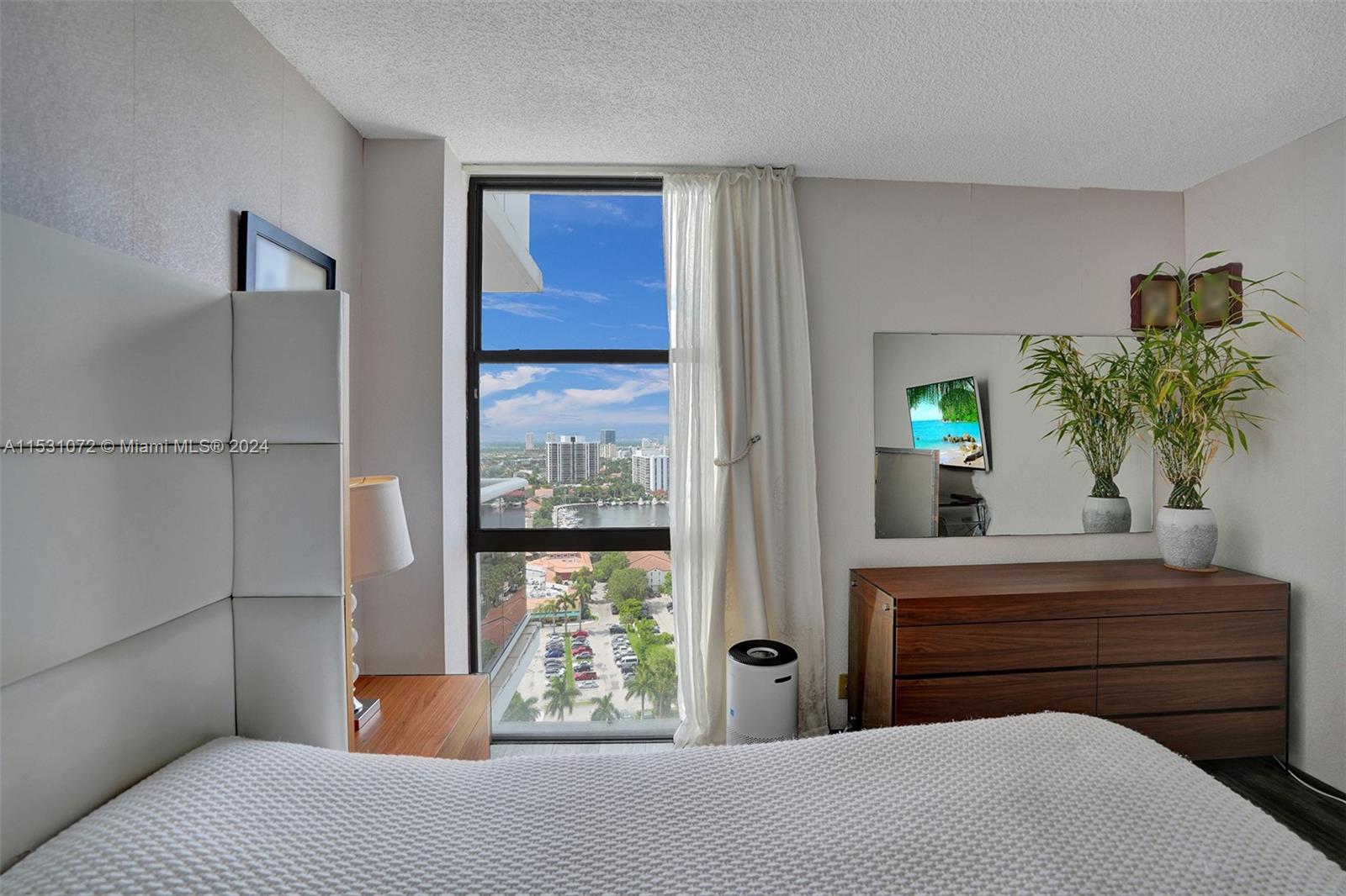 3625 N Country Club Dr 2410, Aventura, Florida 33180, 2 Bedrooms Bedrooms, ,2 BathroomsBathrooms,Residential,For Sale,3625 N Country Club Dr 2410,A11531072