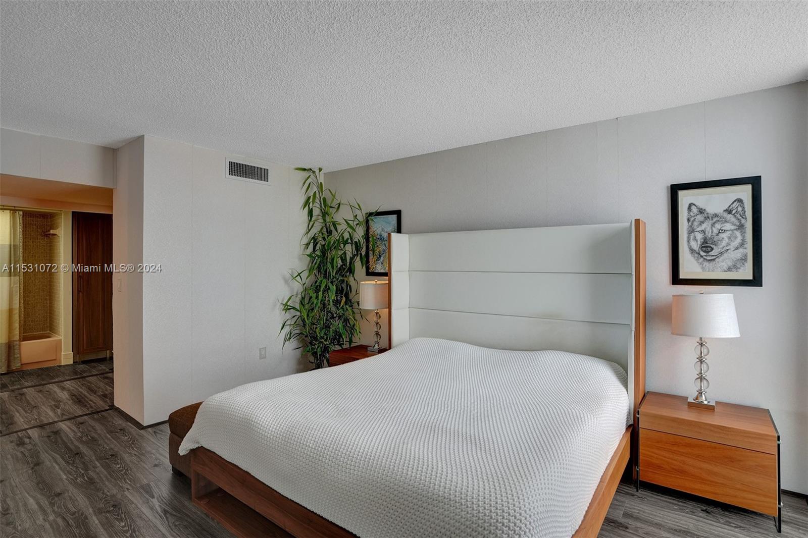 3625 N Country Club Dr 2410, Aventura, Florida 33180, 2 Bedrooms Bedrooms, ,2 BathroomsBathrooms,Residential,For Sale,3625 N Country Club Dr 2410,A11531072