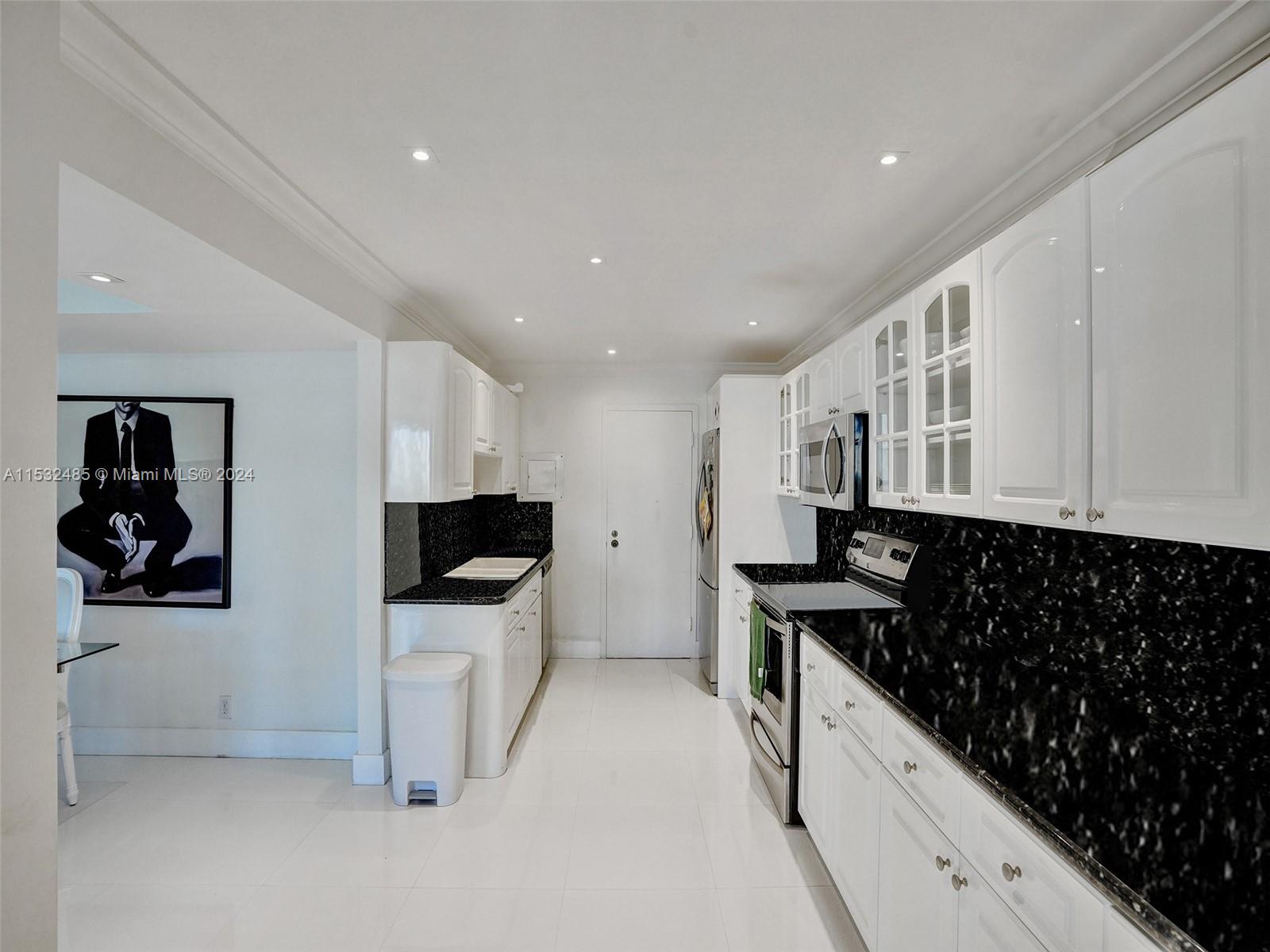 1880 S Ocean Dr 503, Hallandale Beach, Florida 33009, 2 Bedrooms Bedrooms, ,2 BathroomsBathrooms,Residential,For Sale,1880 S Ocean Dr 503,A11532485