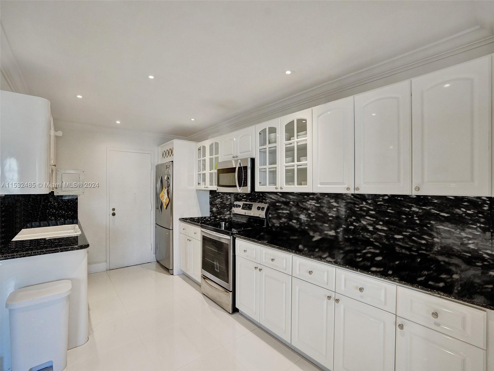 1880 S Ocean Dr 503, Hallandale Beach, Florida 33009, 2 Bedrooms Bedrooms, ,2 BathroomsBathrooms,Residential,For Sale,1880 S Ocean Dr 503,A11532485