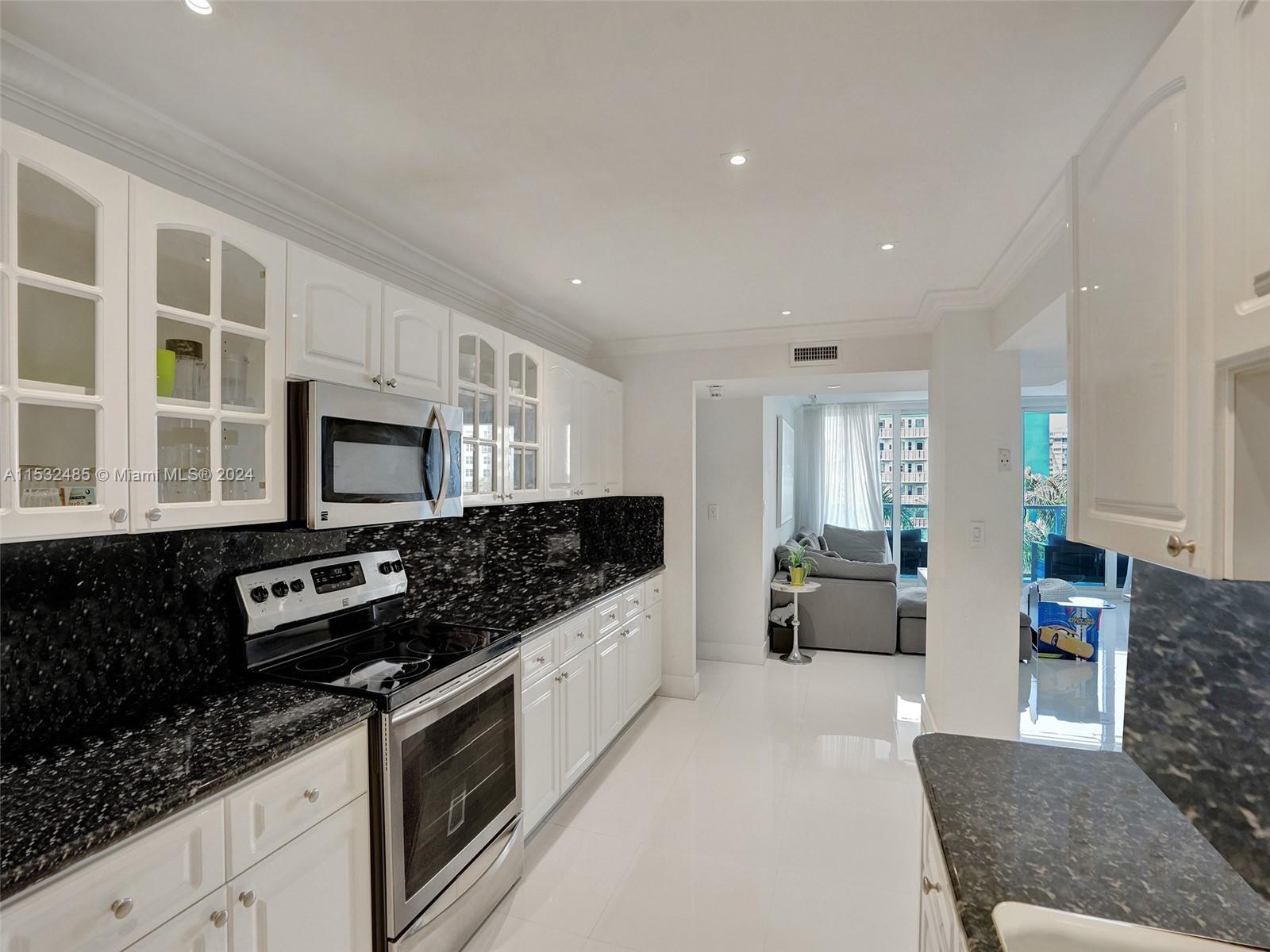 1880 S Ocean Dr 503, Hallandale Beach, Florida 33009, 2 Bedrooms Bedrooms, ,2 BathroomsBathrooms,Residential,For Sale,1880 S Ocean Dr 503,A11532485