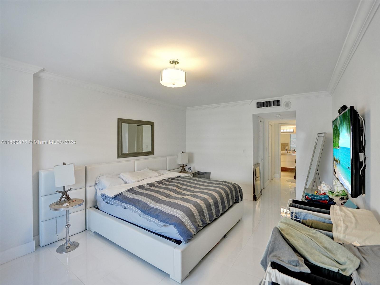 1880 S Ocean Dr 503, Hallandale Beach, Florida 33009, 2 Bedrooms Bedrooms, ,2 BathroomsBathrooms,Residential,For Sale,1880 S Ocean Dr 503,A11532485