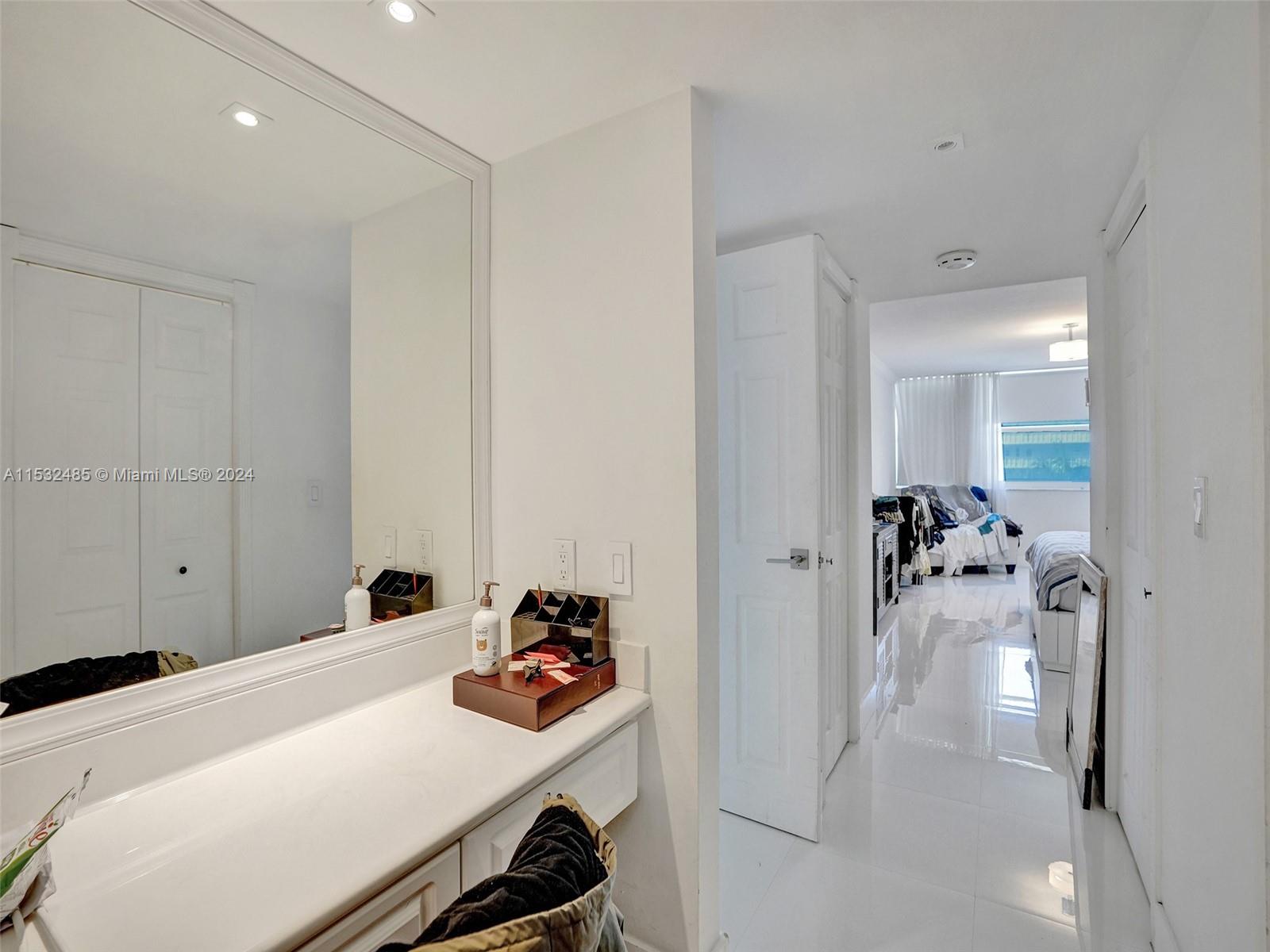 1880 S Ocean Dr 503, Hallandale Beach, Florida 33009, 2 Bedrooms Bedrooms, ,2 BathroomsBathrooms,Residential,For Sale,1880 S Ocean Dr 503,A11532485