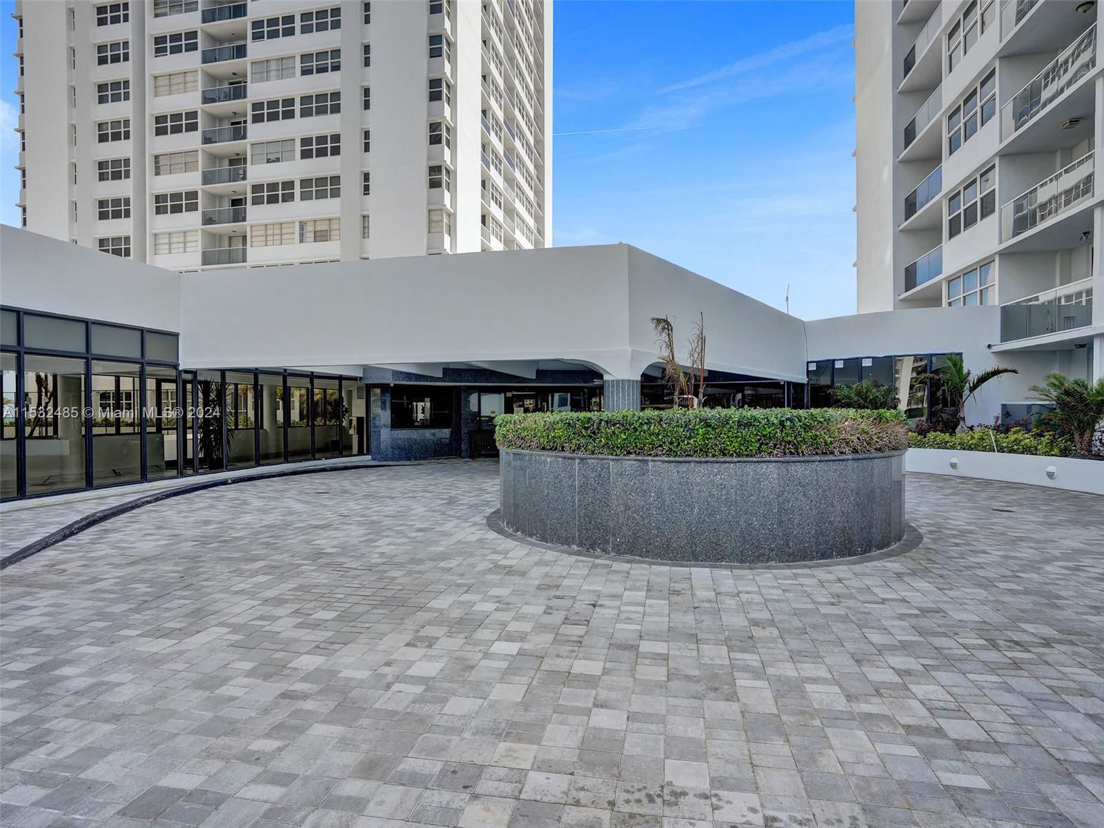 1880 S Ocean Dr 503, Hallandale Beach, Florida 33009, 2 Bedrooms Bedrooms, ,2 BathroomsBathrooms,Residential,For Sale,1880 S Ocean Dr 503,A11532485