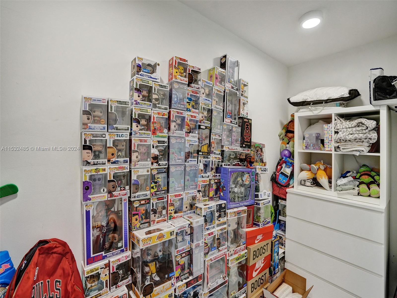 1880 S Ocean Dr 503, Hallandale Beach, Florida 33009, 2 Bedrooms Bedrooms, ,2 BathroomsBathrooms,Residential,For Sale,1880 S Ocean Dr 503,A11532485