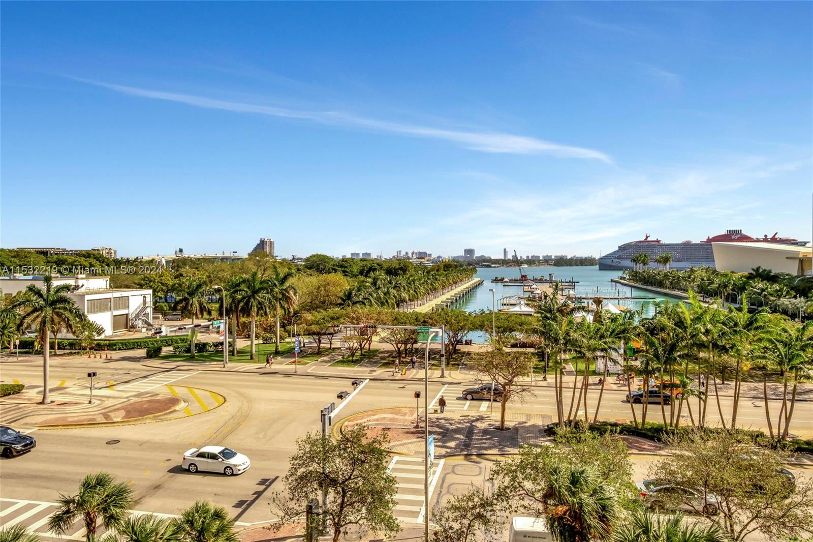 888 Biscayne Blvd 411, Miami, Florida 33132, 1 Bedroom Bedrooms, ,1 BathroomBathrooms,Residential,For Sale,888 Biscayne Blvd 411,A11532219