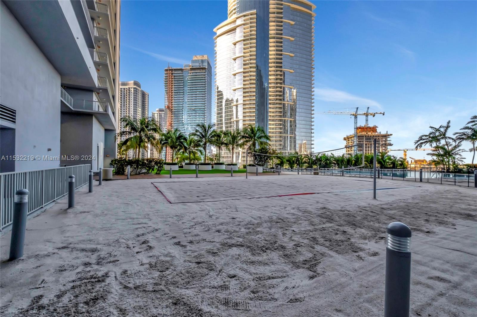 888 Biscayne Blvd 411, Miami, Florida 33132, 1 Bedroom Bedrooms, ,1 BathroomBathrooms,Residential,For Sale,888 Biscayne Blvd 411,A11532219