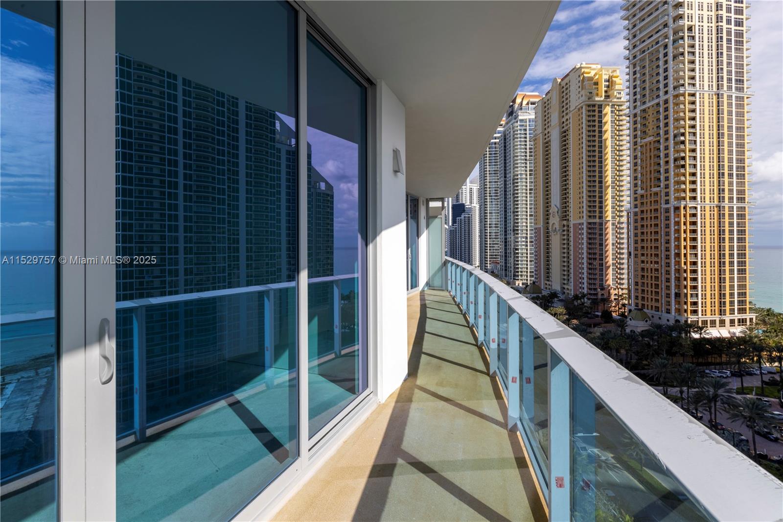 17550 Collins Avenue, Sunny Isles Beach, FL, 33160 United States, 2 Bedrooms Bedrooms, ,2 BathroomsBathrooms,Residential,For Sale,Collins Avenue,A11529757