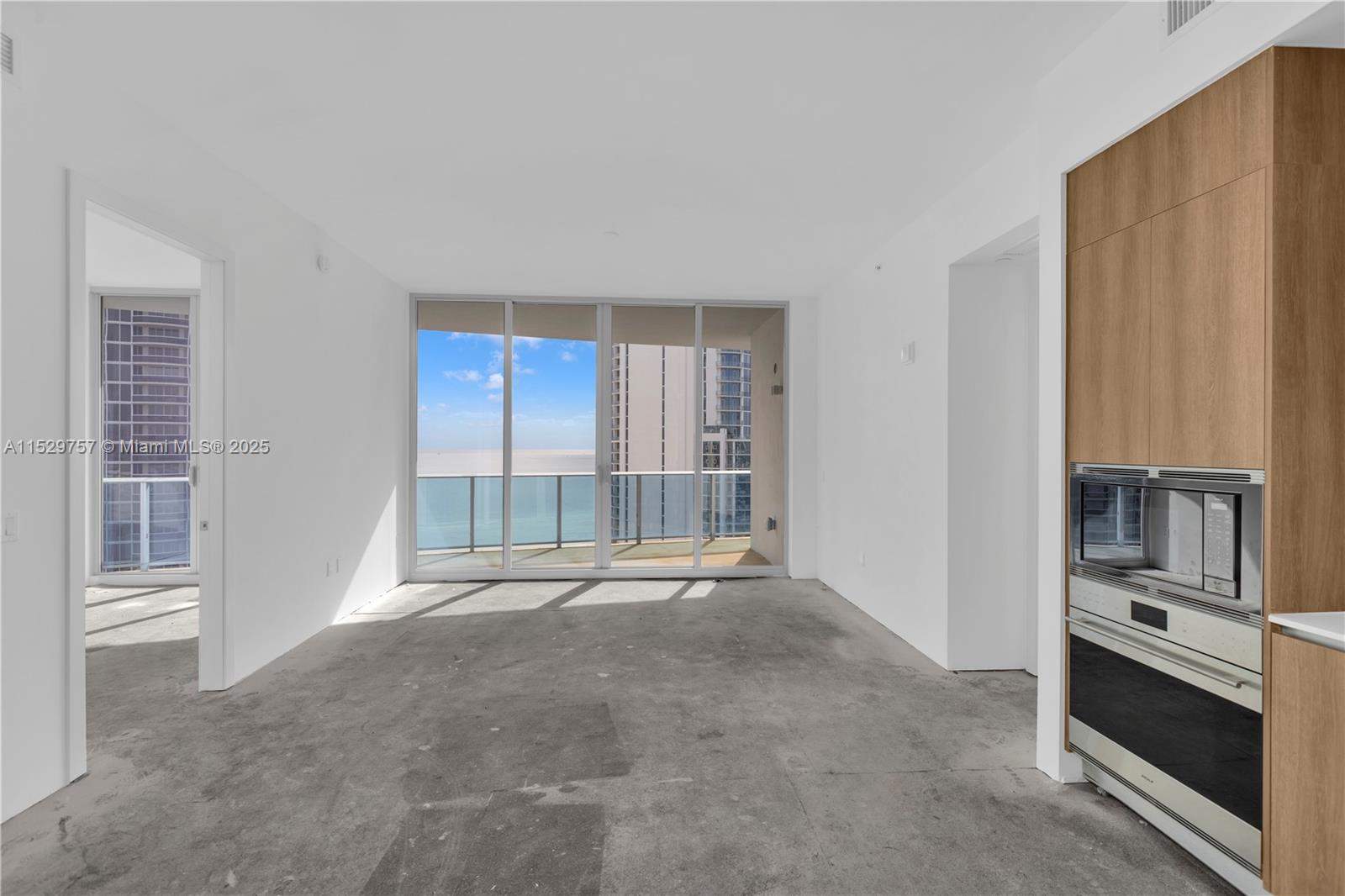 17550 Collins Avenue, Sunny Isles Beach, FL, 33160 United States, 2 Bedrooms Bedrooms, ,2 BathroomsBathrooms,Residential,For Sale,Collins Avenue,A11529757