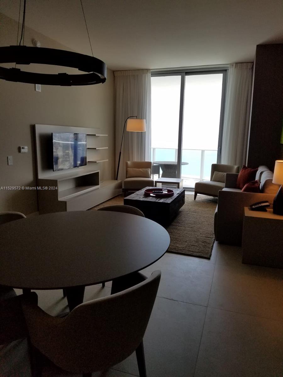 4111 S Ocean Dr MPH09, Hollywood, Florida 33019, 1 Bedroom Bedrooms, ,1 BathroomBathrooms,Residential,For Sale,4111 S Ocean Dr MPH09,A11529572