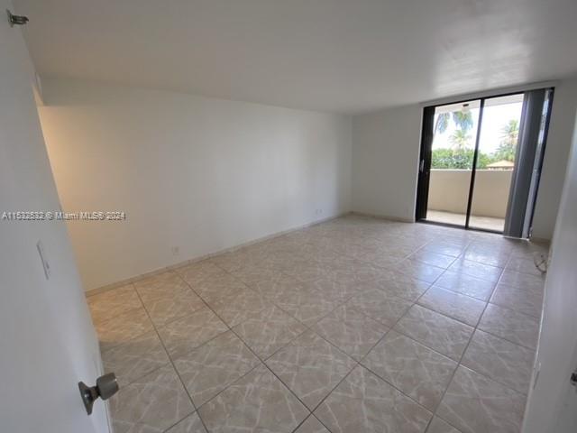 2625 Collins Ave 204, Miami Beach, Florida 33140, 1 Bedroom Bedrooms, ,1 BathroomBathrooms,Residentiallease,For Rent,2625 Collins Ave 204,A11532532