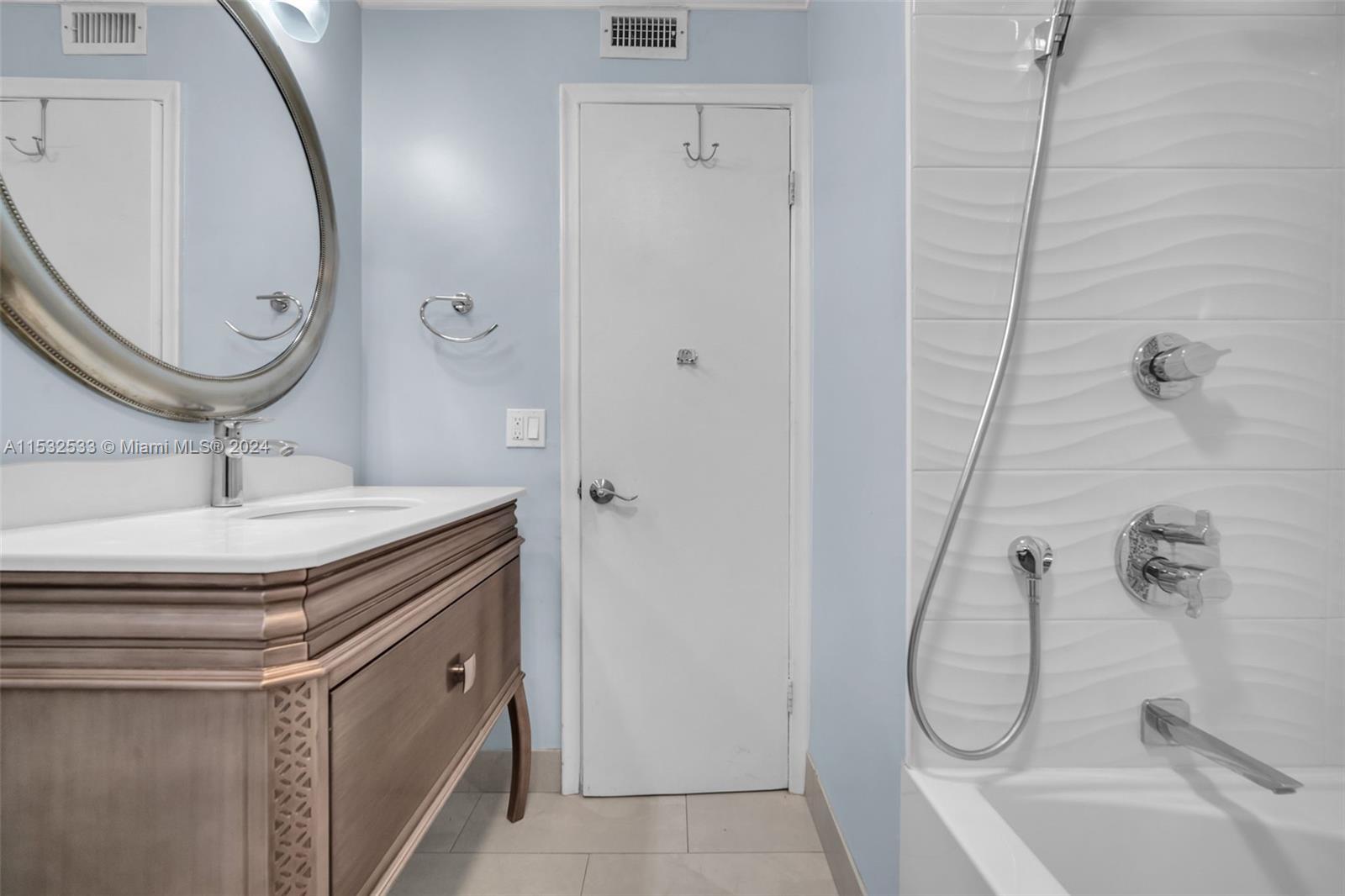 1020 Johnson St, Hollywood, Florida 33019, 3 Bedrooms Bedrooms, ,2 BathroomsBathrooms,Residential,For Sale,1020 Johnson St,A11532533