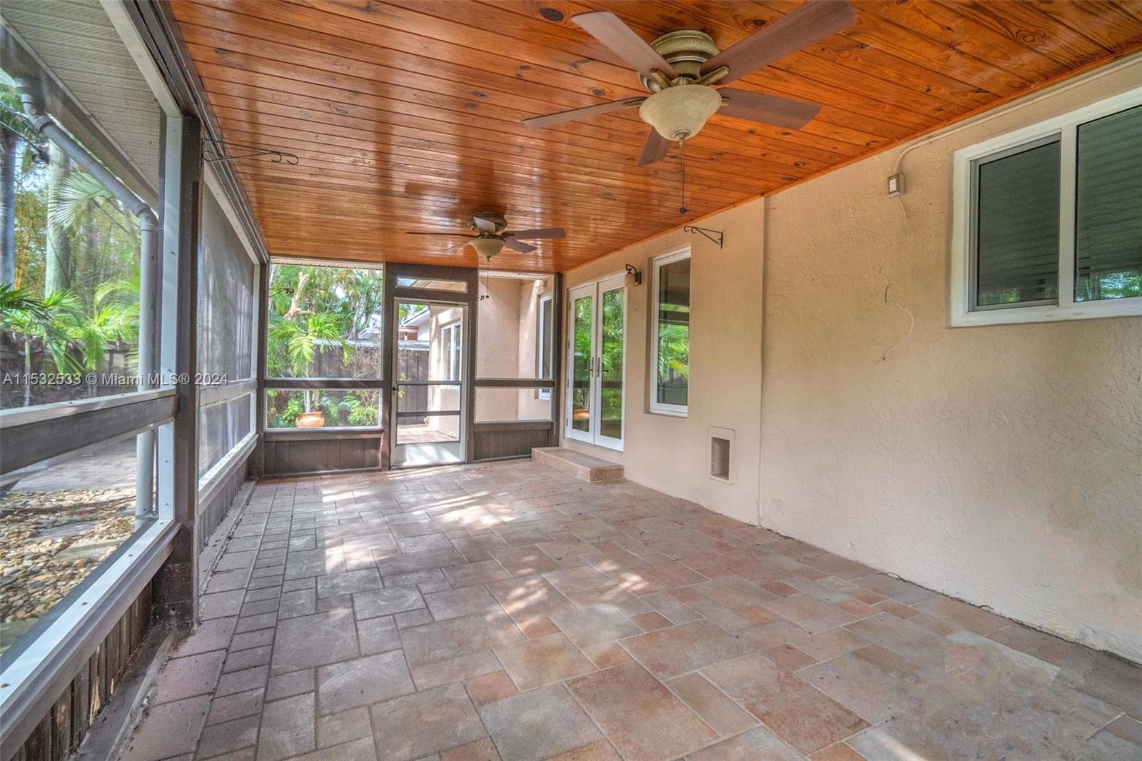 1020 Johnson St, Hollywood, Florida 33019, 3 Bedrooms Bedrooms, ,2 BathroomsBathrooms,Residential,For Sale,1020 Johnson St,A11532533