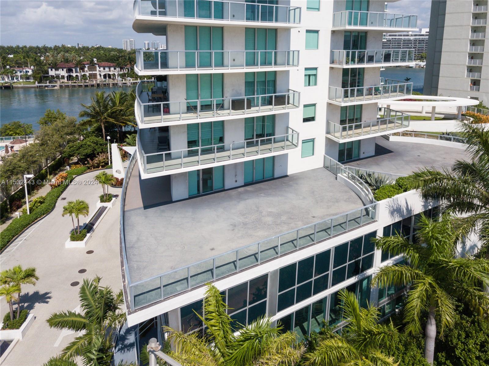 6700 Indian Creek Dr 402, Miami Beach, Florida 33141, 3 Bedrooms Bedrooms, ,2 BathroomsBathrooms,Residential,For Sale,6700 Indian Creek Dr 402,A11532443