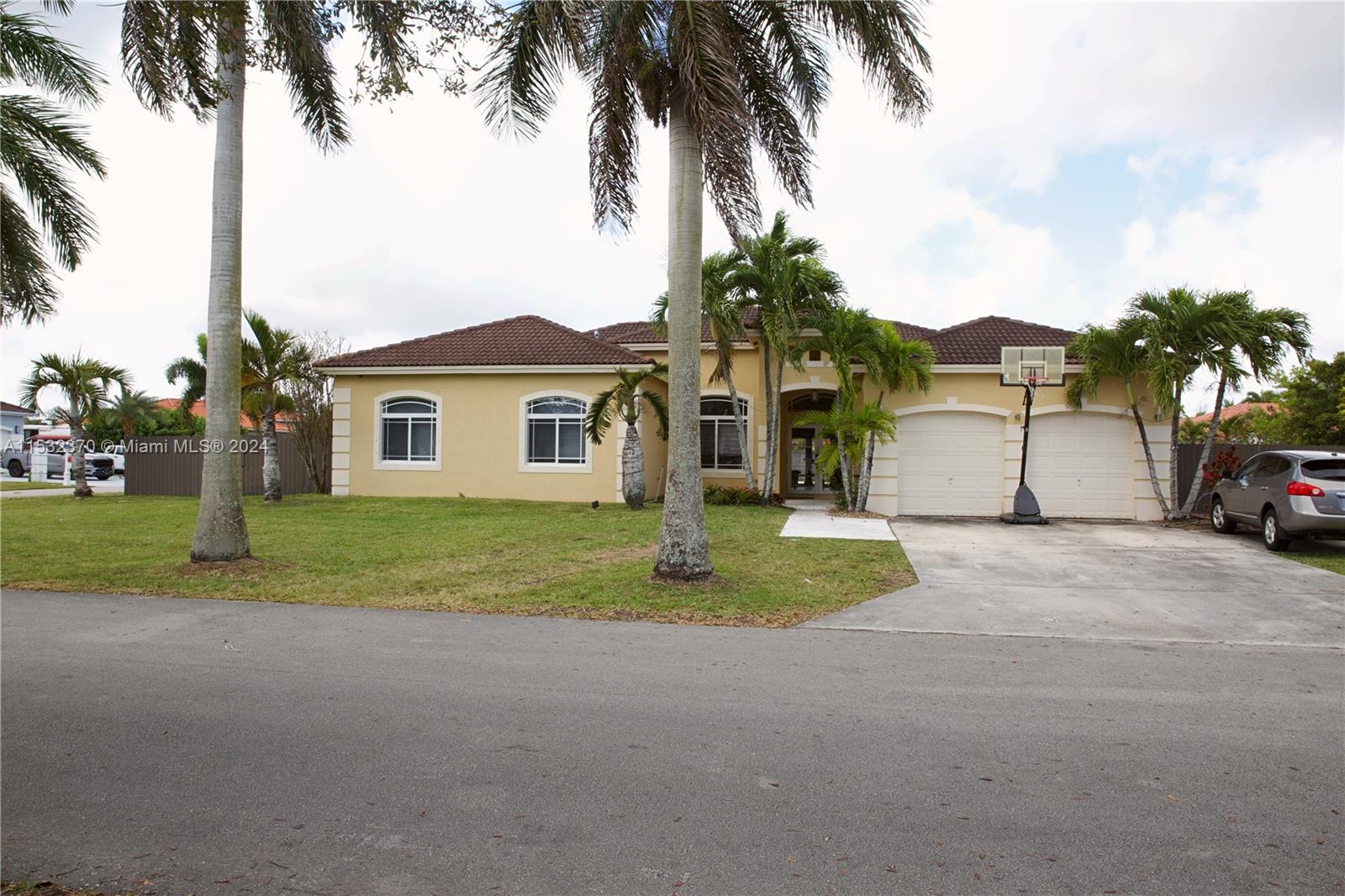 21332 SW 129th Ct  For Sale A11532370, FL