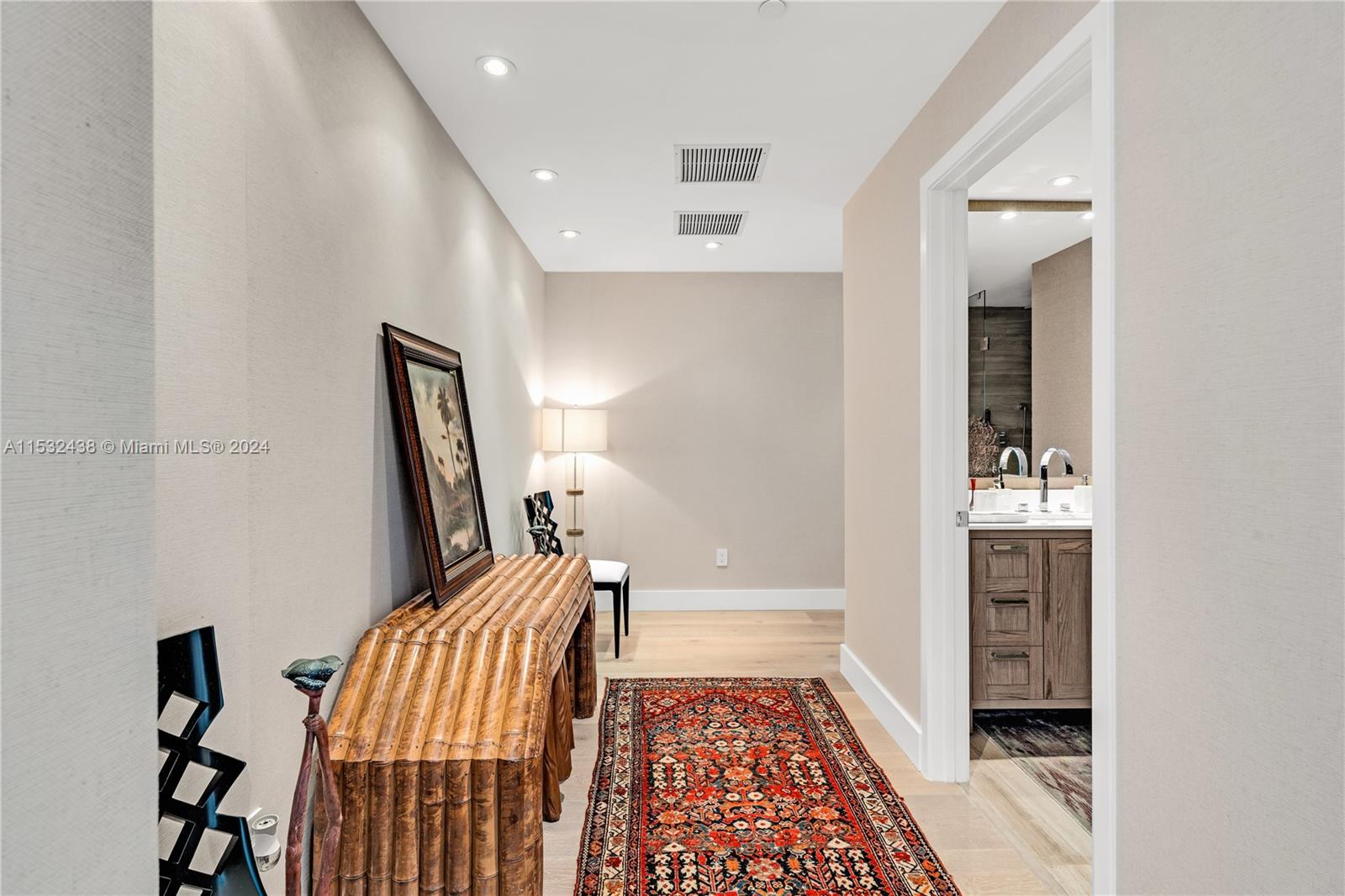 360 Ocean Dr 301S, Key Biscayne, FL 33149, 4 Bedrooms Bedrooms, ,5 BathroomsBathrooms,Residential,For Sale,Ocean Dr,A11532438